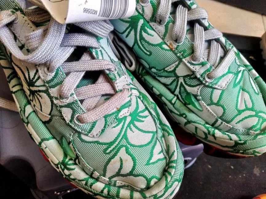 Raf Simons Raf Simons x Adidas Ozweego Floral Runner Size US 7.5 / EU 40-41 - 2 Thumbnail
