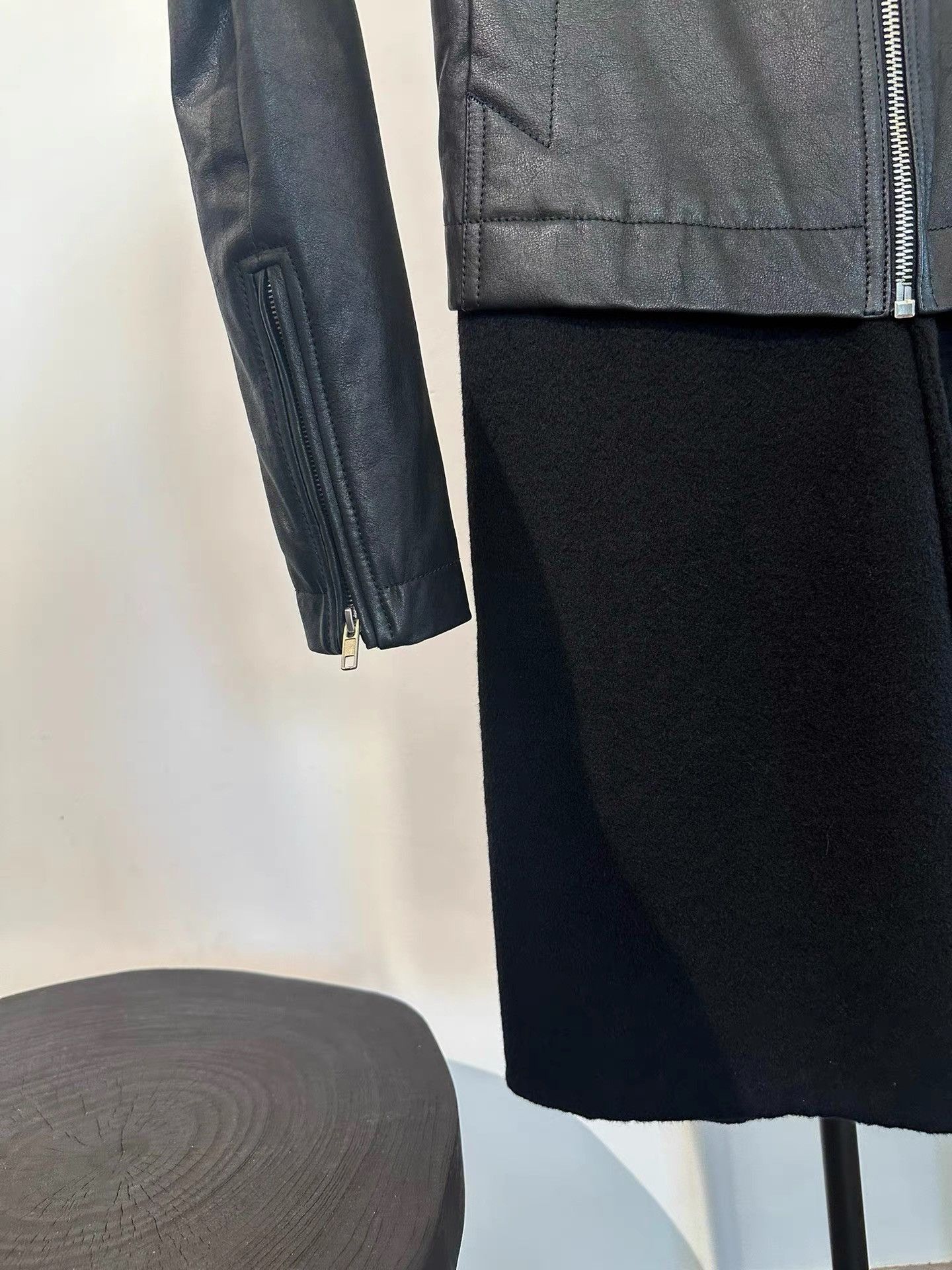 Rick Owens Black Leather Jacket with Zip Front and Collar, Size S Size US S / EU 44-46 / 1 - 7 Thumbnail