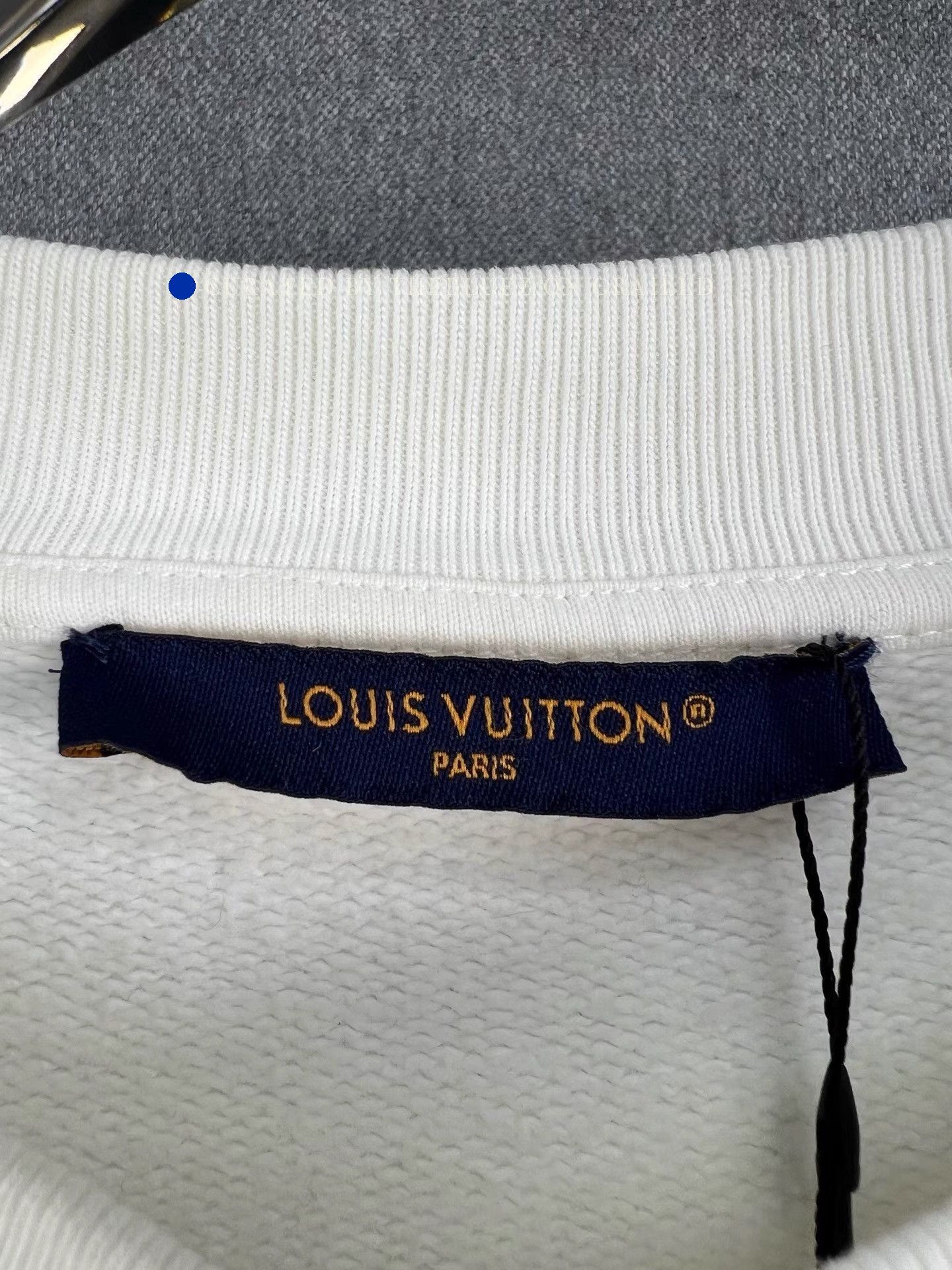 Louis Vuitton White Long-Sleeve Graphic Print Sweatshirt Size US M / EU 48-50 / 2 - 3 Thumbnail