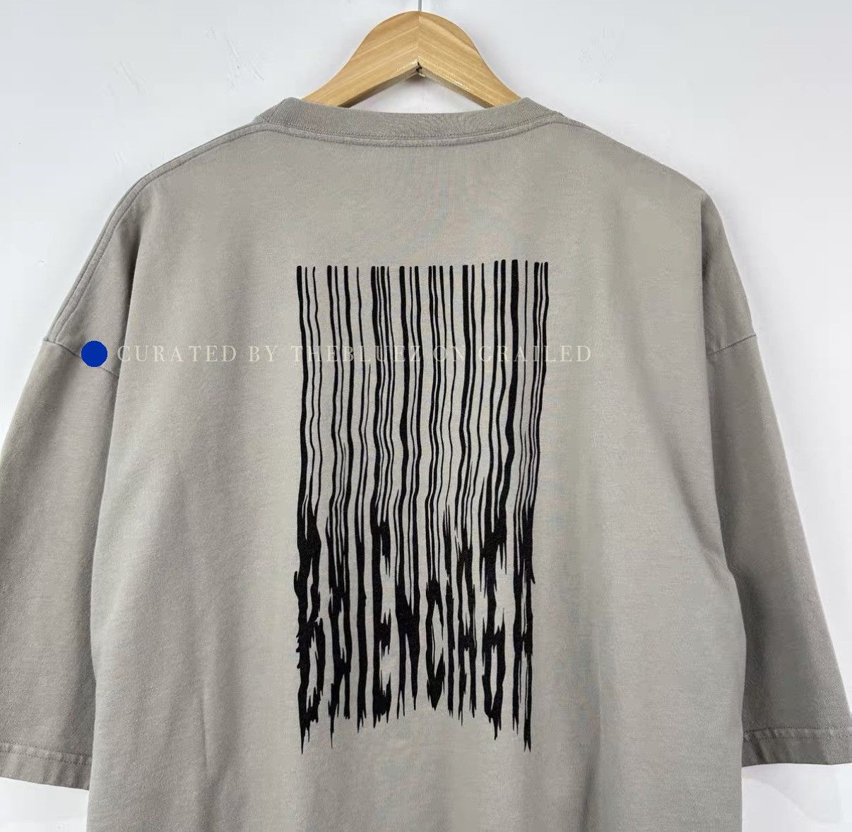 Balenciaga Beige Short Sleeve Oversized Shirt with Graphic Size US S / EU 44-46 / 1 - 3 Thumbnail