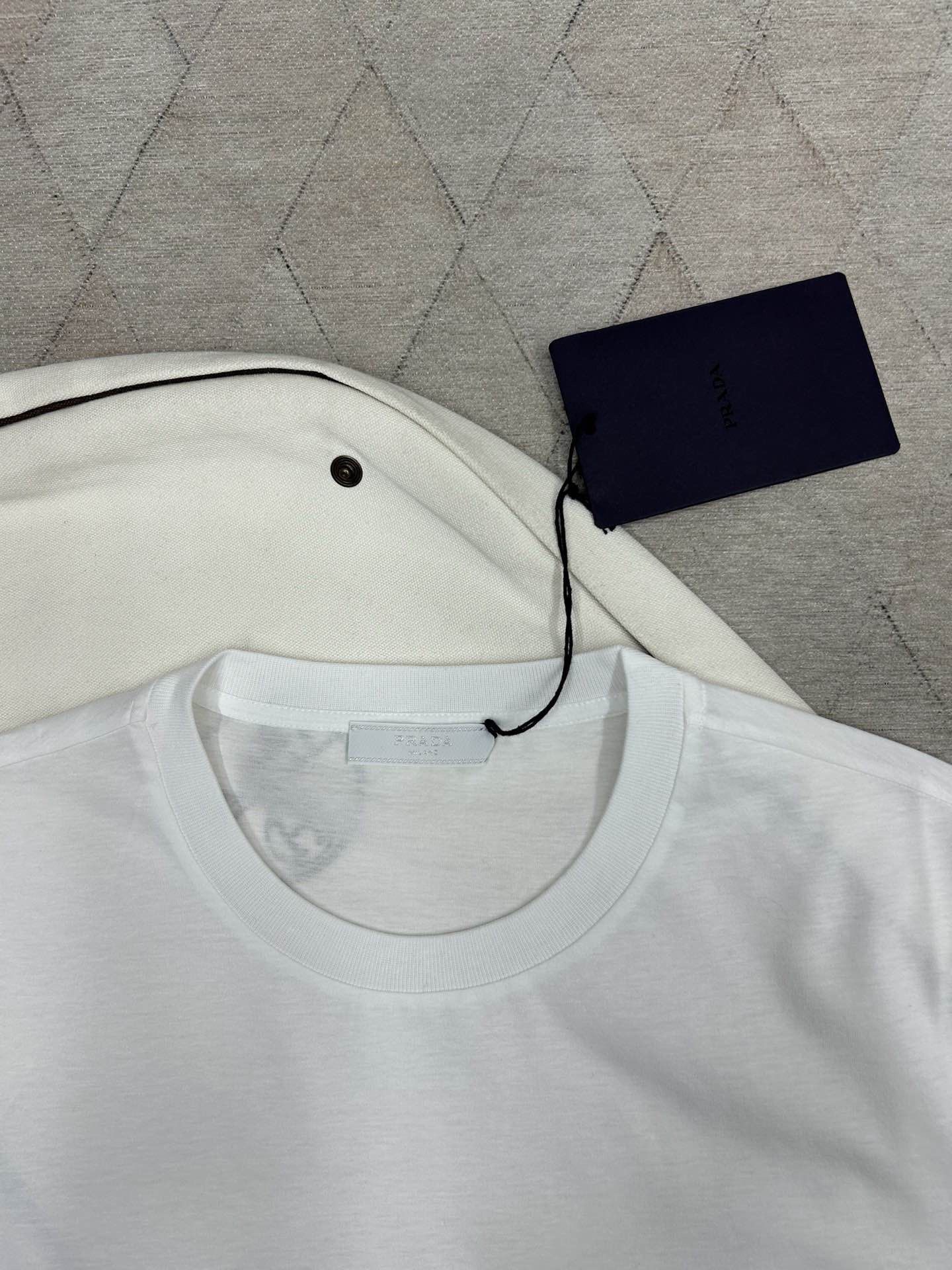 Prada White Short-Sleeve Crewneck T-Shirt Size US XXL / EU 58 / 5 - 3 Thumbnail
