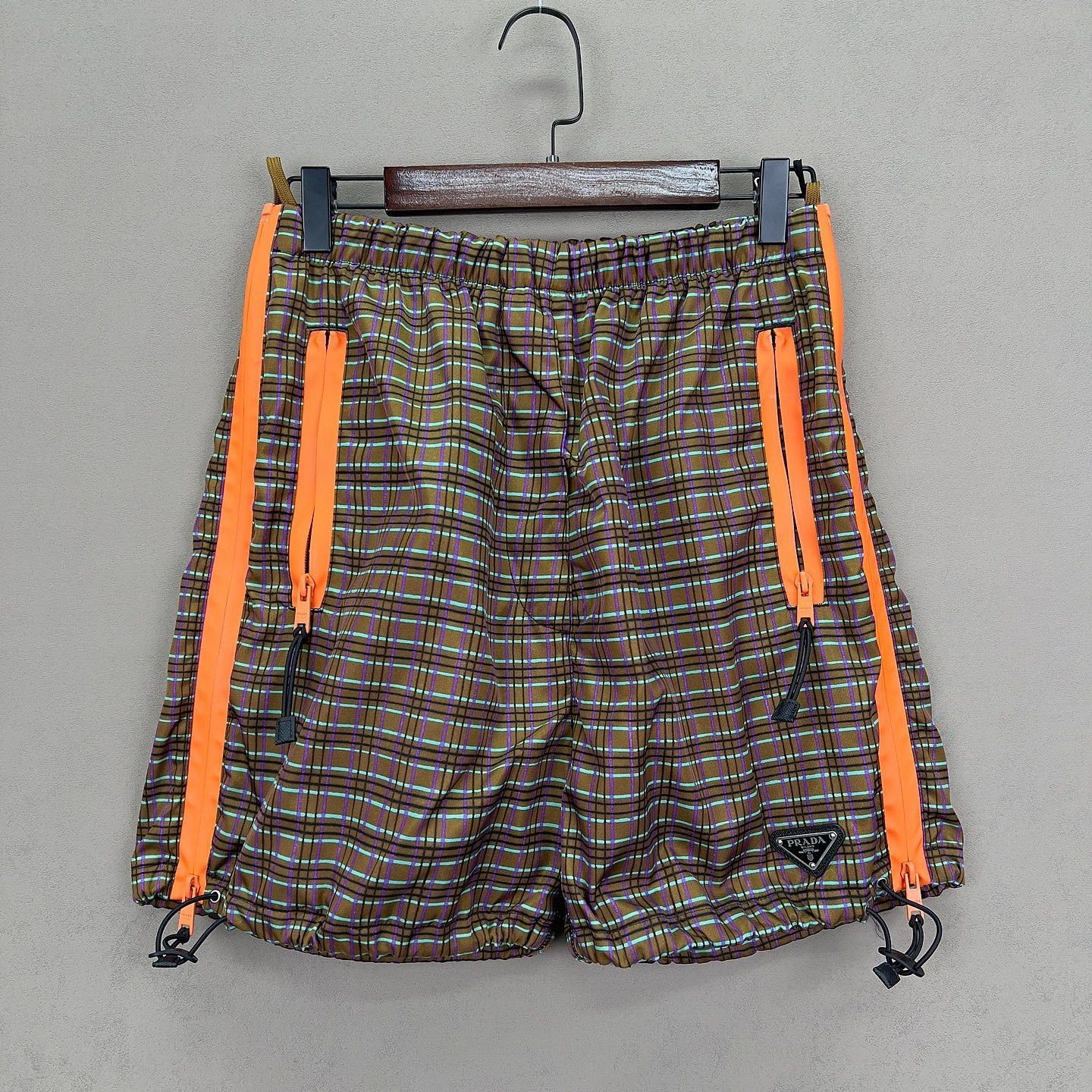 Prada Multi Plaid Shorts with Orange Accents Size US 36 / EU 52 - 6 Thumbnail