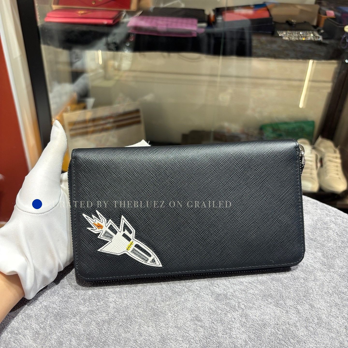 Prada Black Zip-Around Wallet with Rocket Emblem Size ONE SIZE - 10 Thumbnail