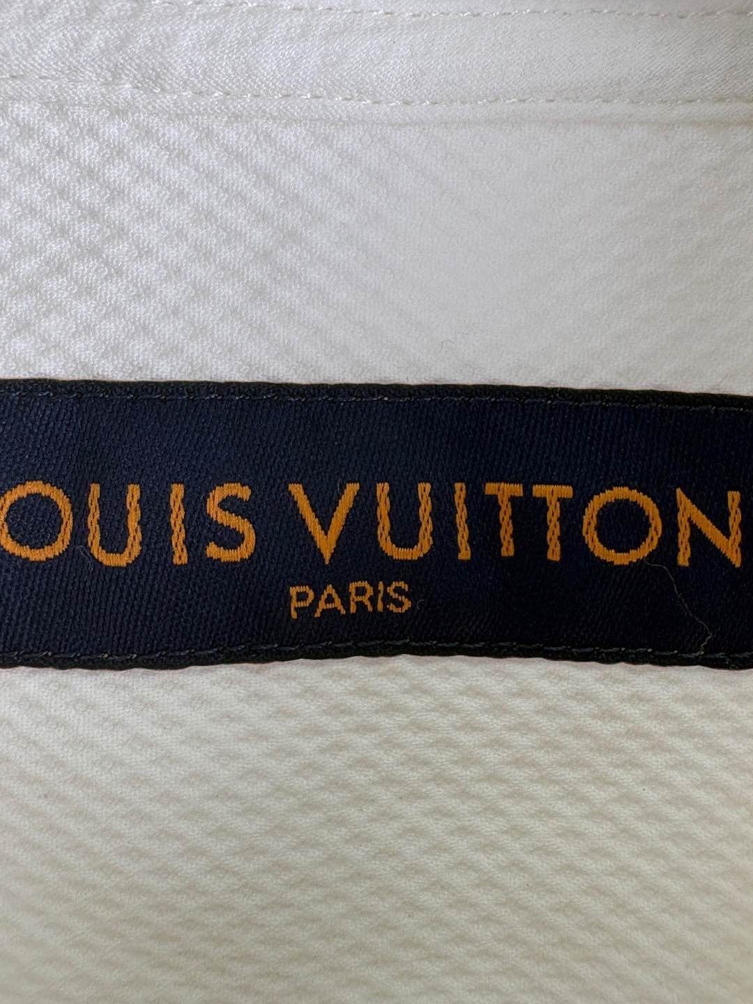 Louis Vuitton White Short-Sleeve Polo with Sequined LV Design Size US XL / EU 56 / 4 - 3 Thumbnail