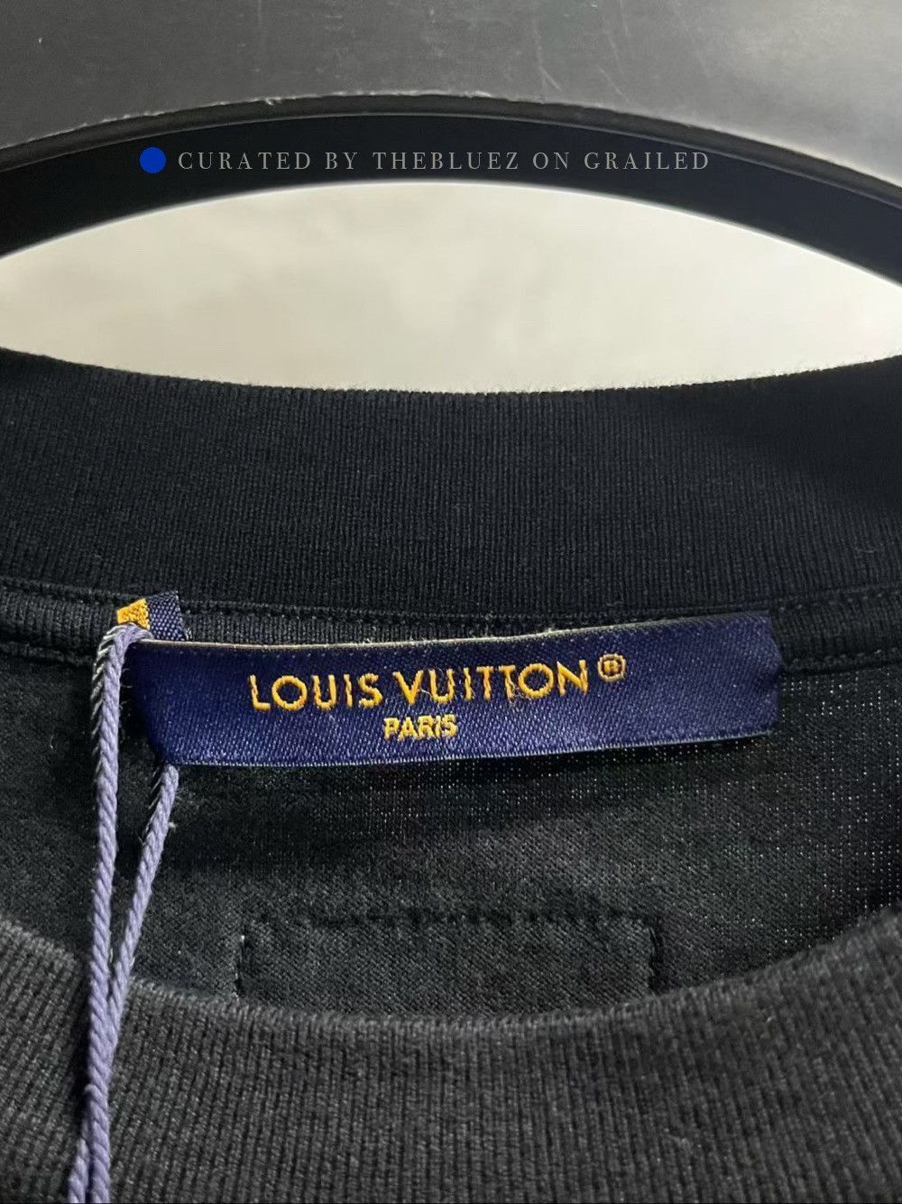 Louis Vuitton Black Short Sleeve T-Shirt with Gold Embroidery Size US L / EU 52-54 / 3 - 3 Thumbnail