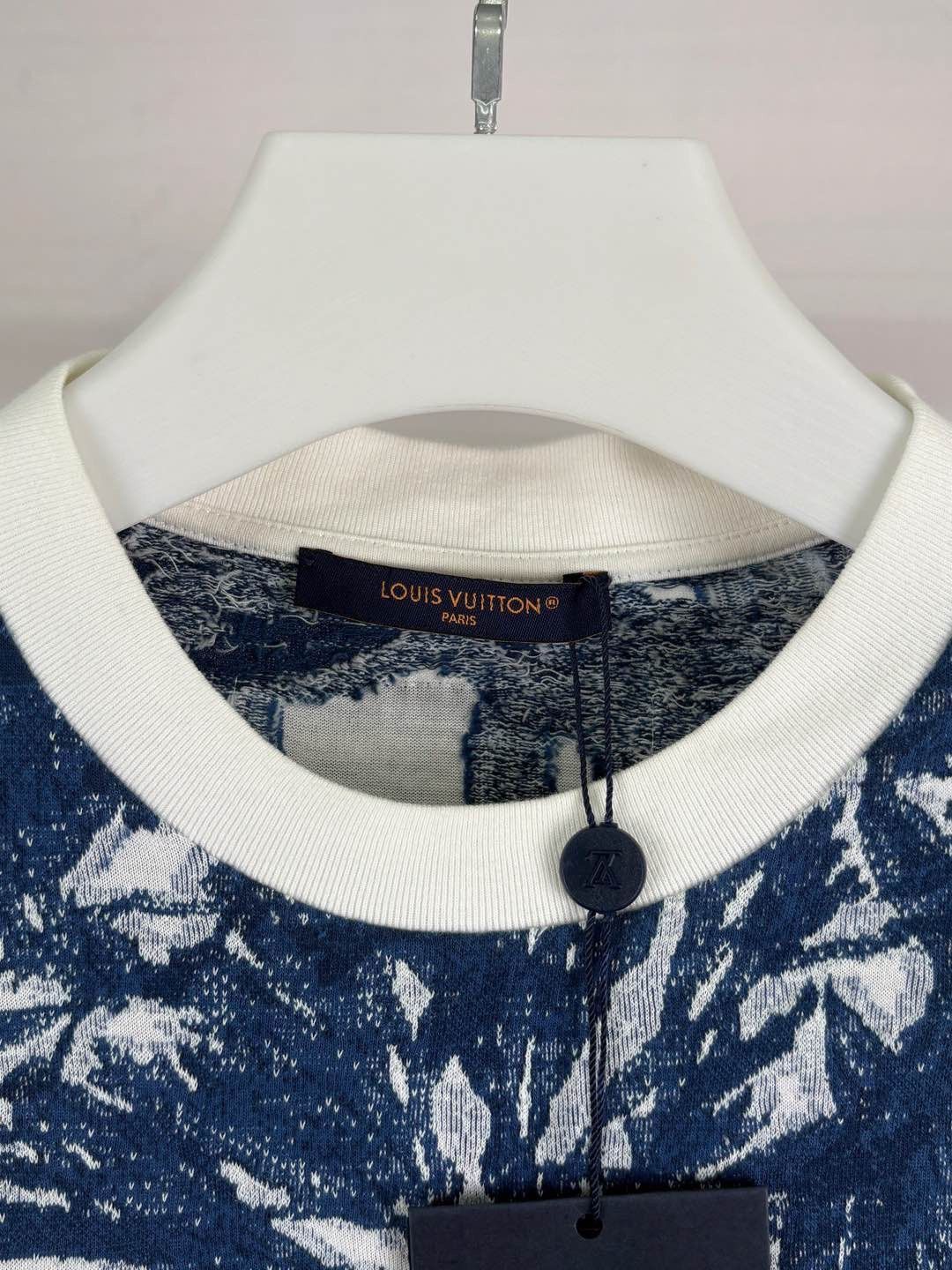 Louis Vuitton Blue Floral Pattern Short Sleeve T-Shirt Size US M / EU 48-50 / 2 - 5 Thumbnail
