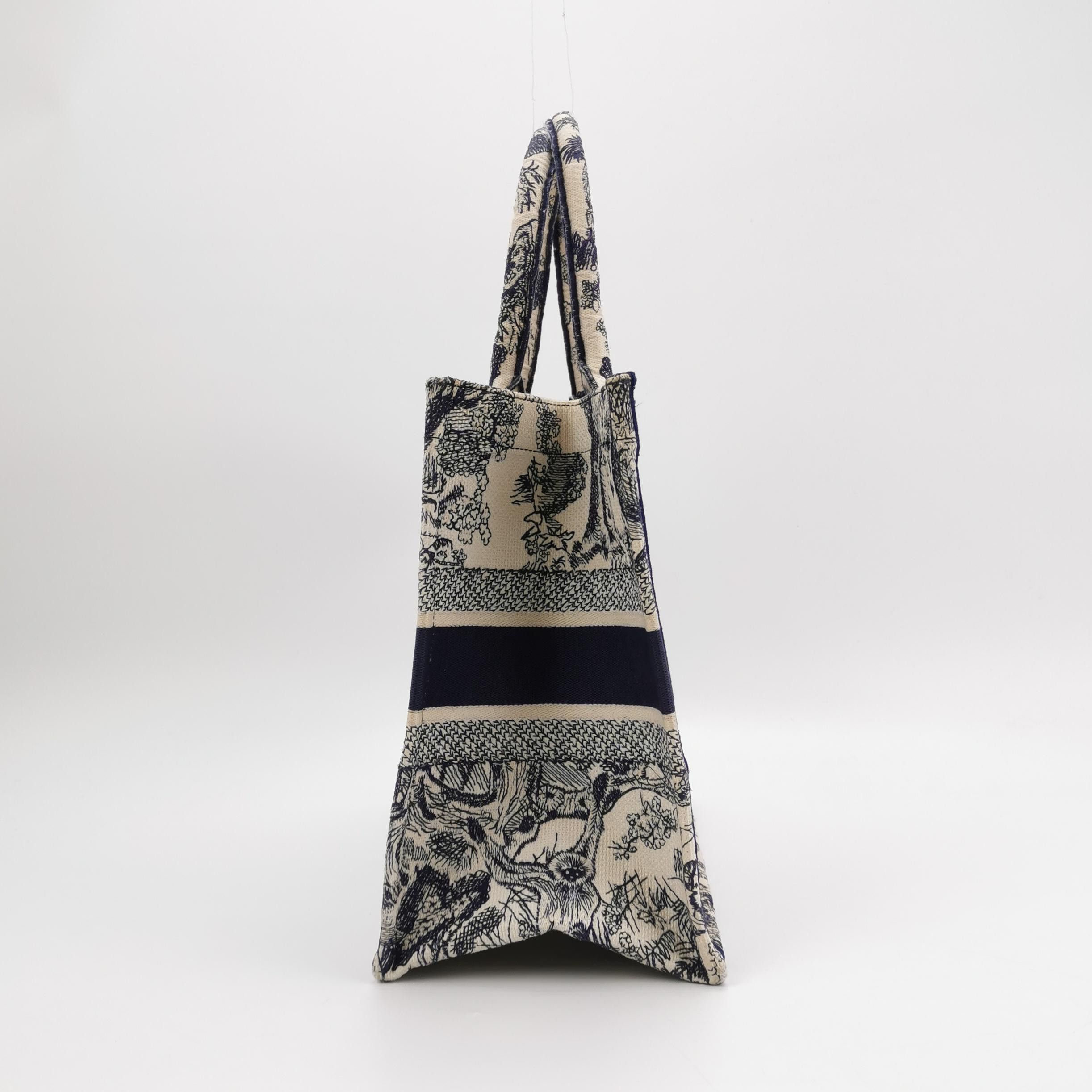 Dior Dior Women os Tote Bags Size ONE SIZE - 4 Thumbnail