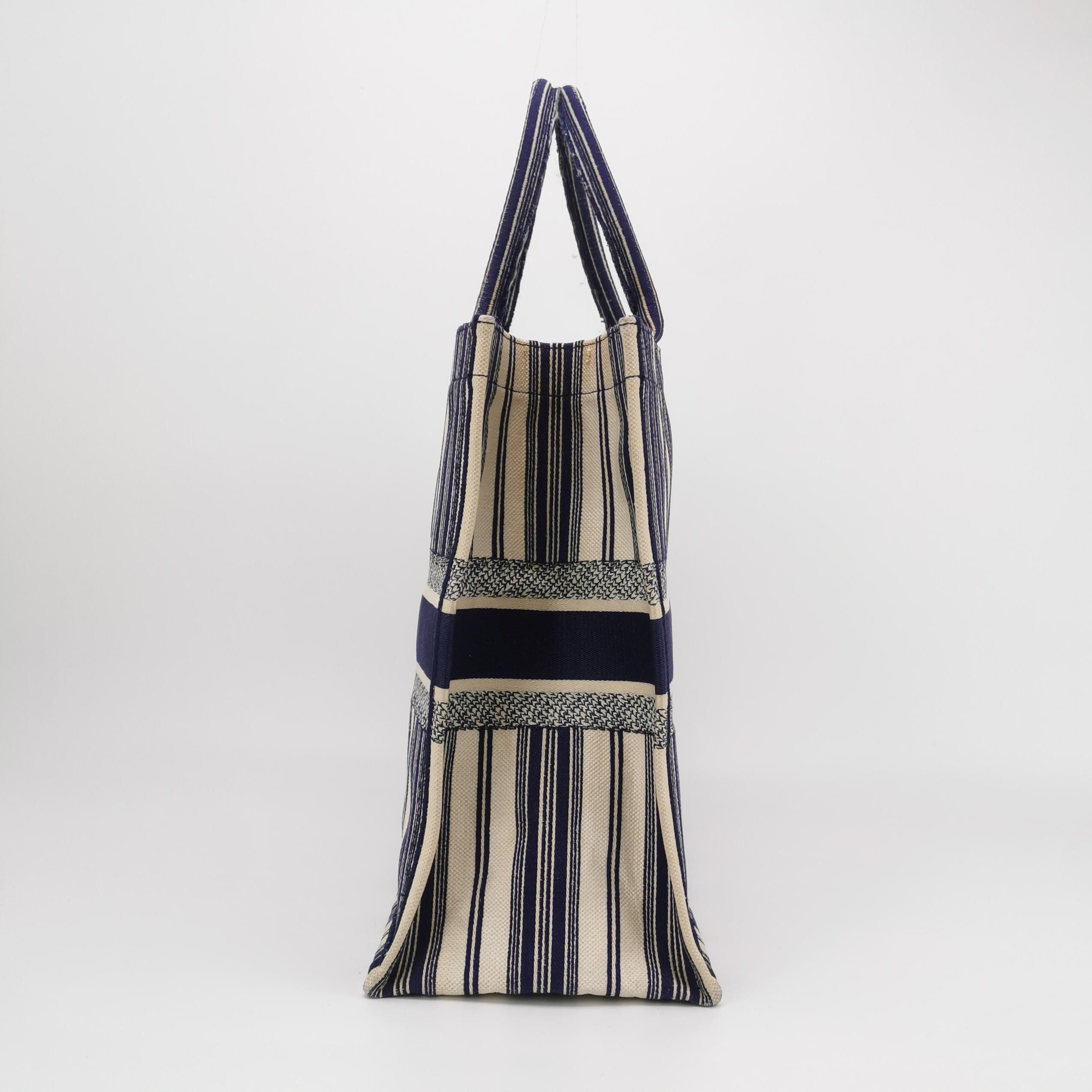 Dior Dior Women os Tote Bags Size ONE SIZE - 4 Thumbnail