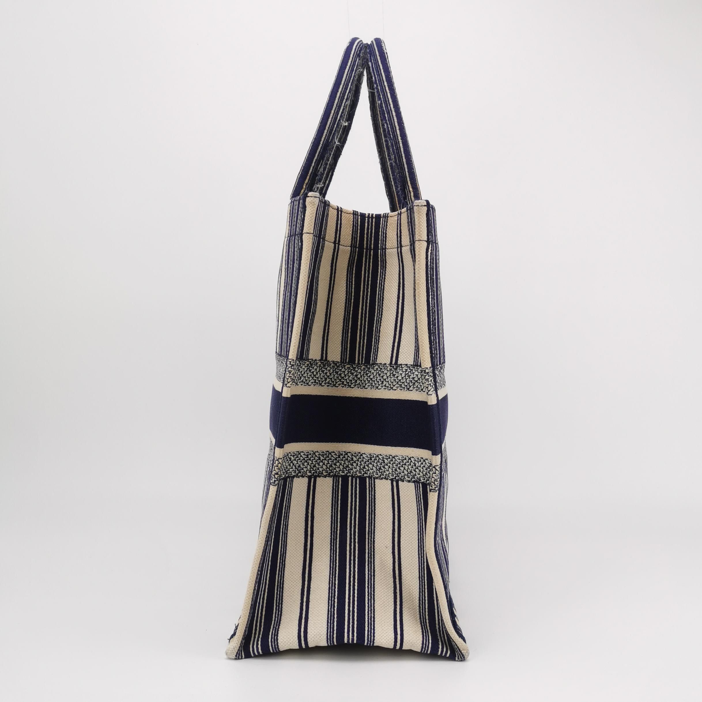 Dior Dior Women os Tote Bags Size ONE SIZE - 3 Thumbnail