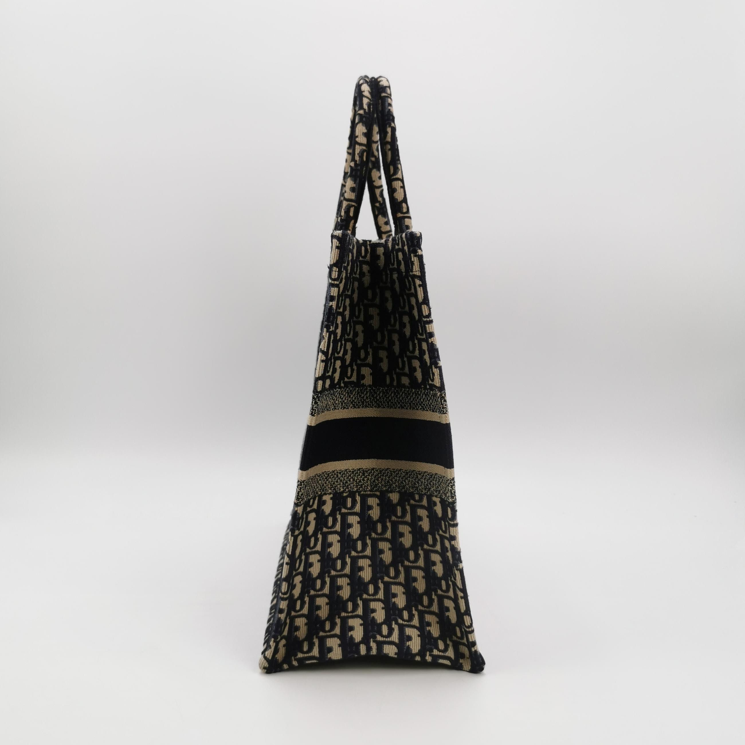 Dior Dior Women os Tote Bags Size ONE SIZE - 3 Thumbnail