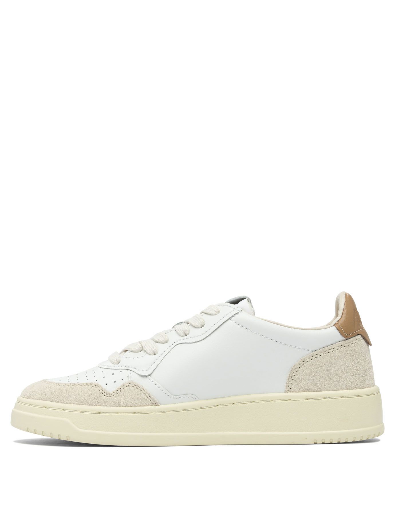 AUTRY Autry Medalist Low Sneakers IT 37 Women - USA Duties Paid Size US 7 / IT 37 - 3 Thumbnail