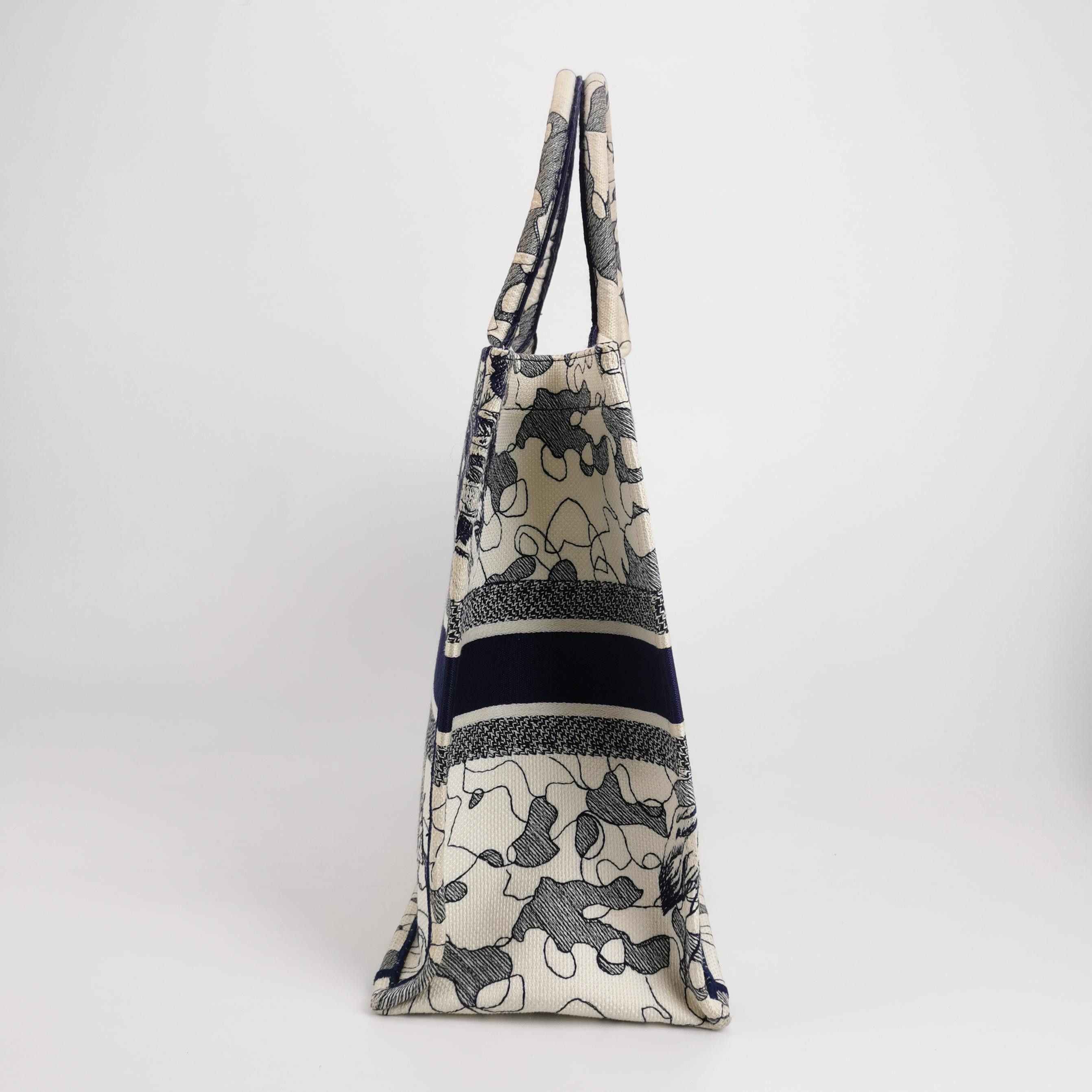 Dior Dior Women os Tote Bags Size ONE SIZE - 3 Thumbnail