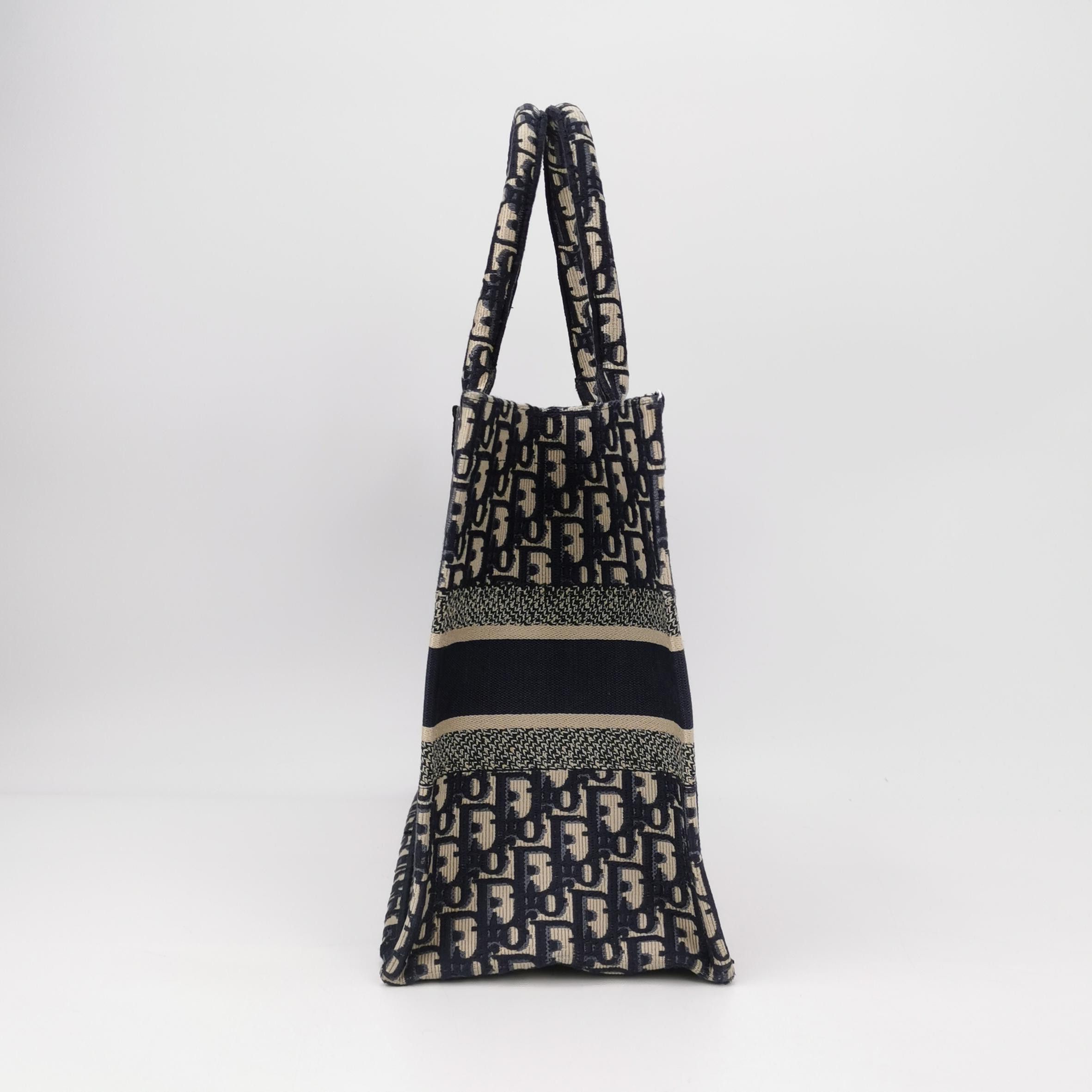 Dior Dior Women os Tote Bags Size ONE SIZE - 3 Thumbnail