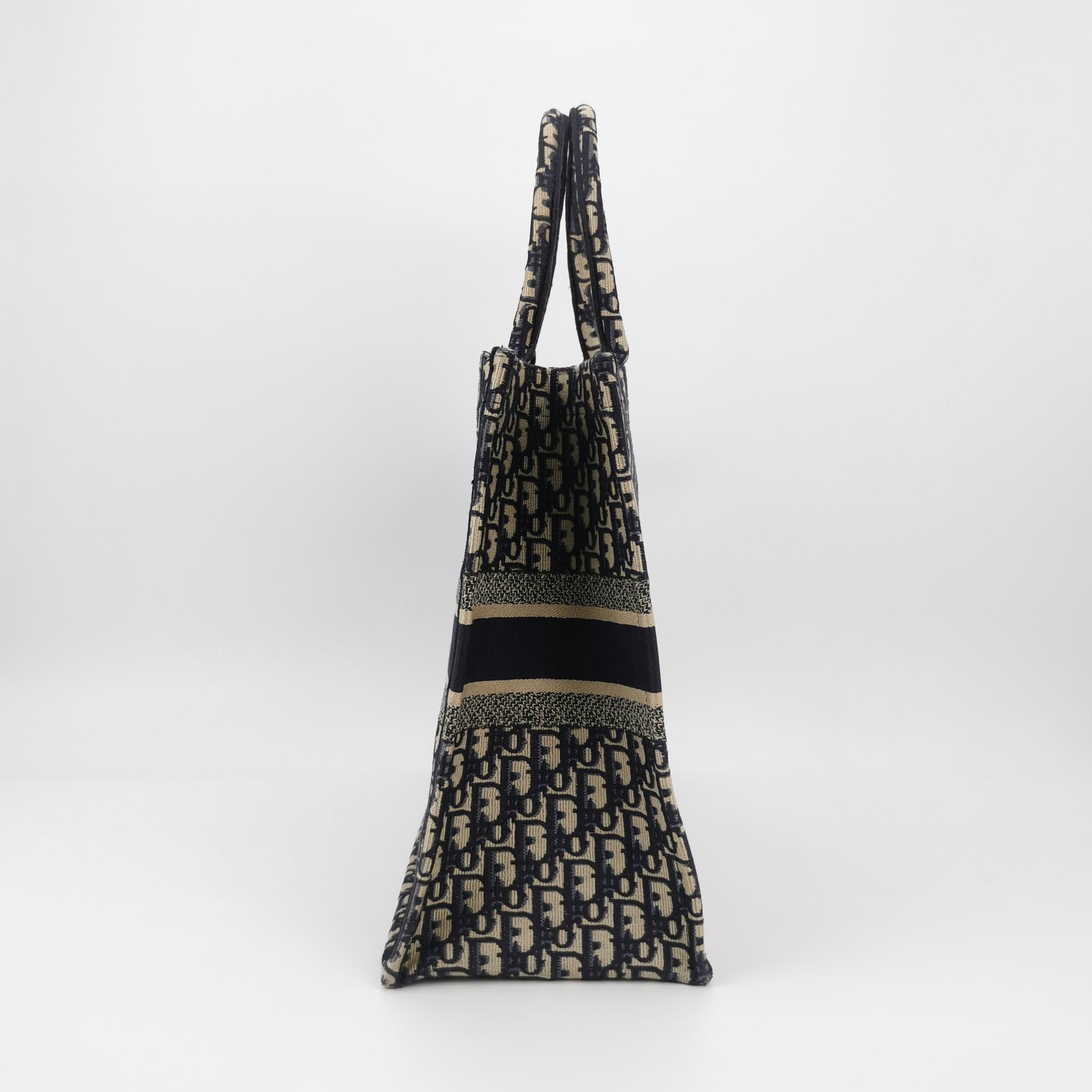 Dior Dior Women os Tote Bags Size ONE SIZE - 4 Thumbnail