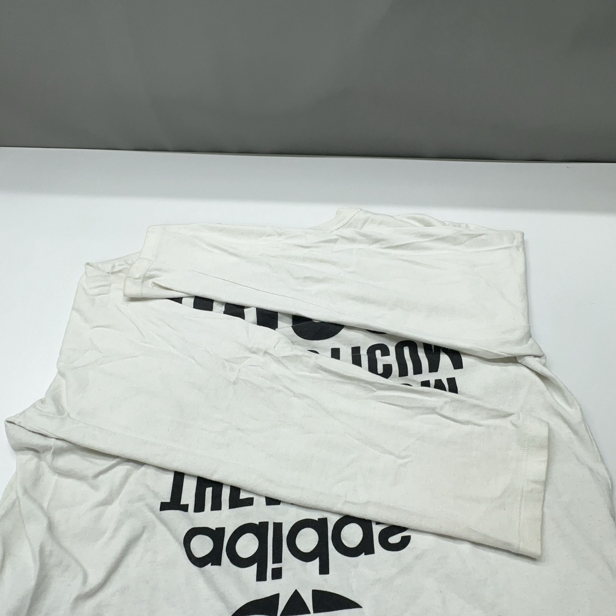 Gucci Gucci x Adidas Logo Long Sleeve T-Shirt Size XXS Size XXS / US 00 / IT 34 - 13 Thumbnail