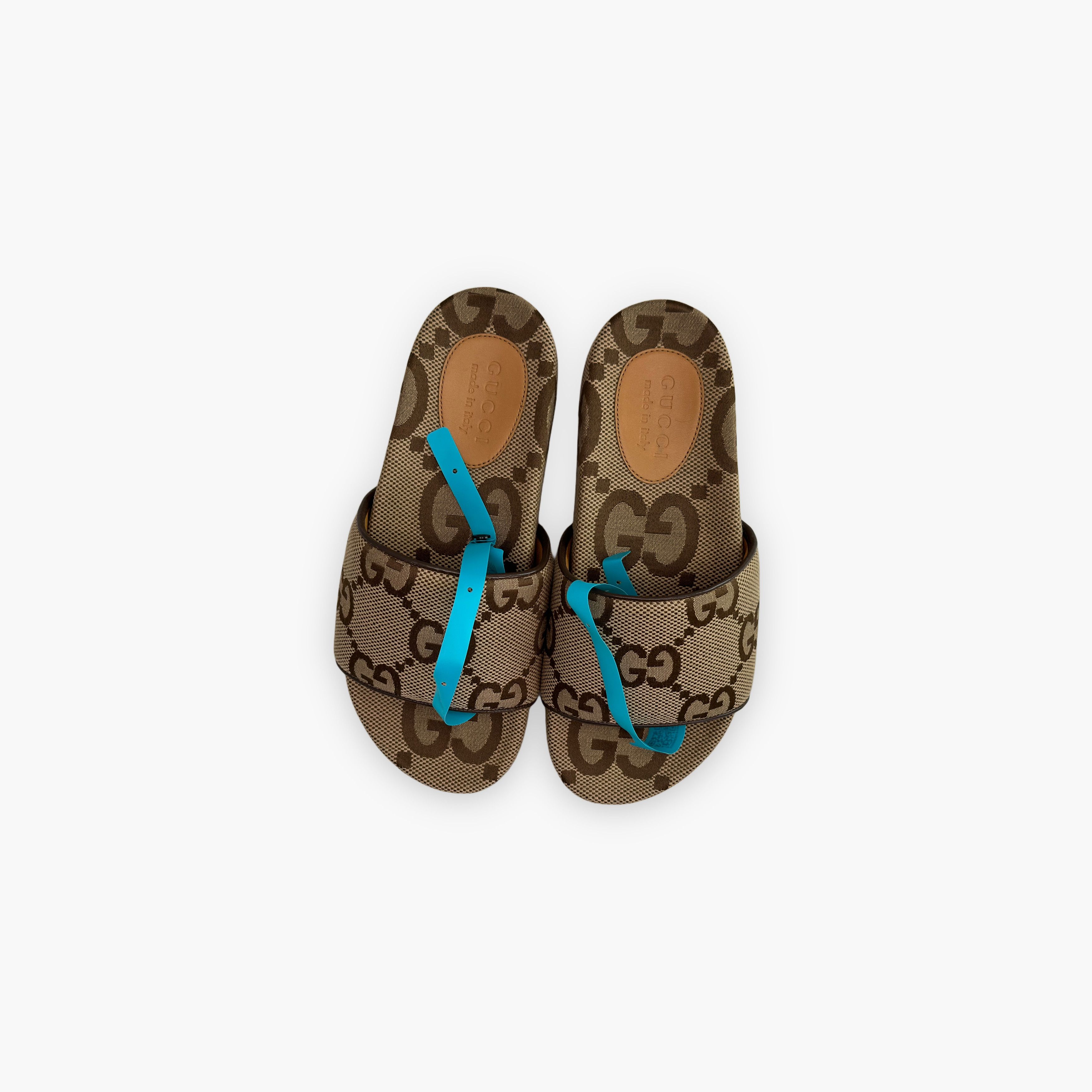 Gucci Gucci GG Monogram Canvas Slides Size 7 Size US 7 / EU 40 - 9 Thumbnail