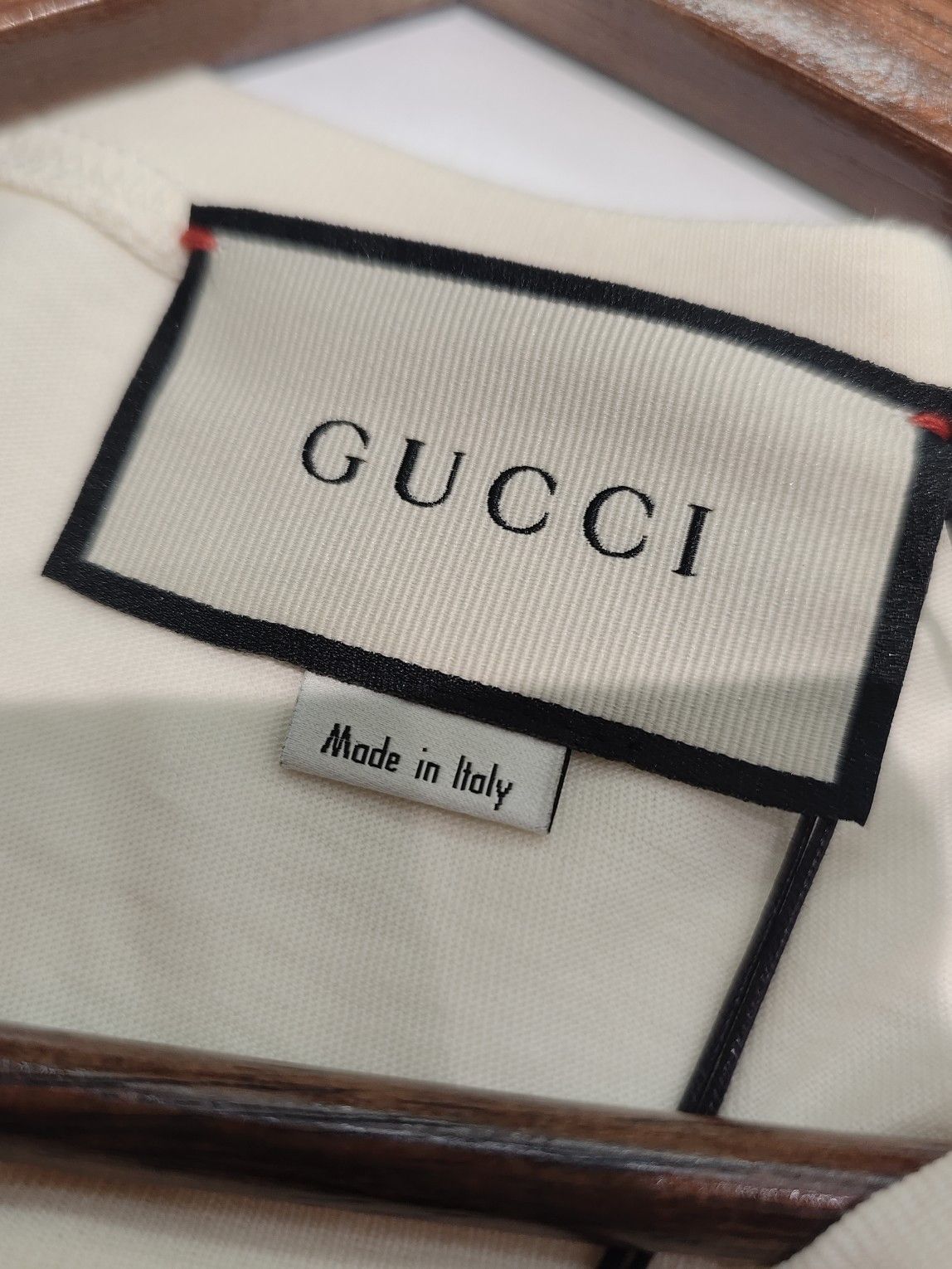 Gucci Gucci Heart Sequin T-Shirt Size S Size S / US 4 / IT 40 - 3 Thumbnail