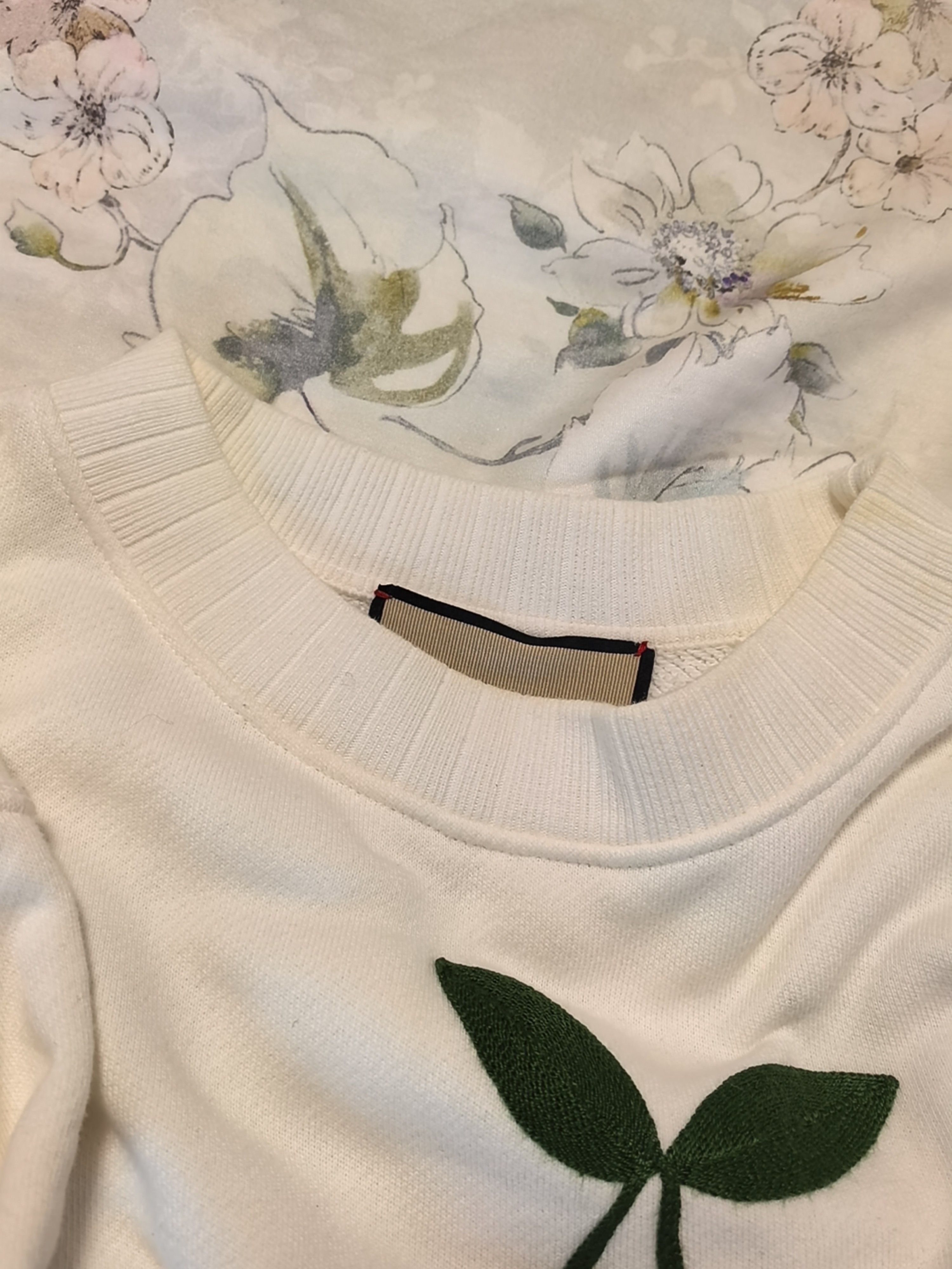 Gucci Gucci Embroidered Cherry Logo Sweatshirt Size L Size L / US 10 / IT 46 - 6 Thumbnail