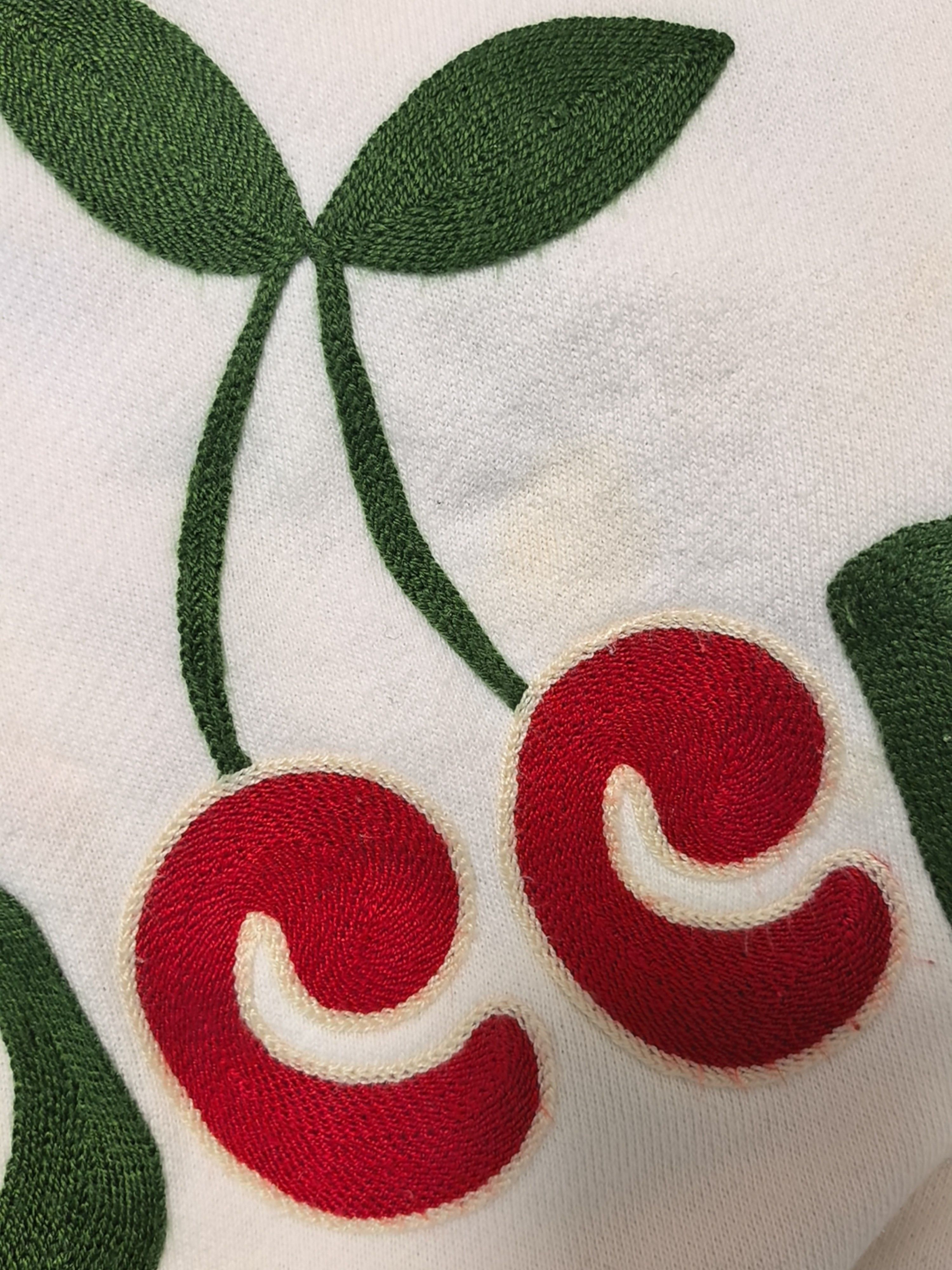 Gucci Gucci Embroidered Cherry Logo Sweatshirt Size L Size L / US 10 / IT 46 - 9 Thumbnail