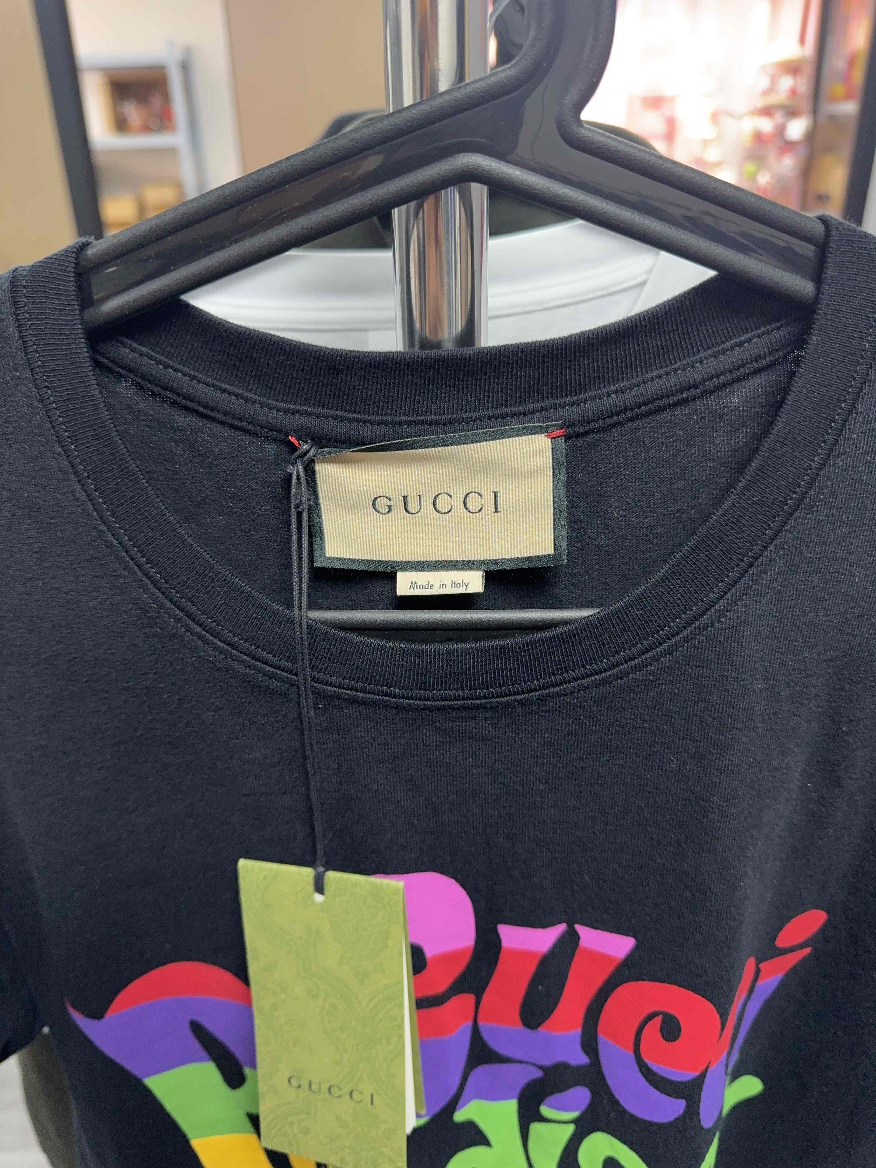 Gucci Gucci Rainbow Logo Graphic T-Shirt Black Size L Size US L / EU 52-54 / 3 - 6 Thumbnail