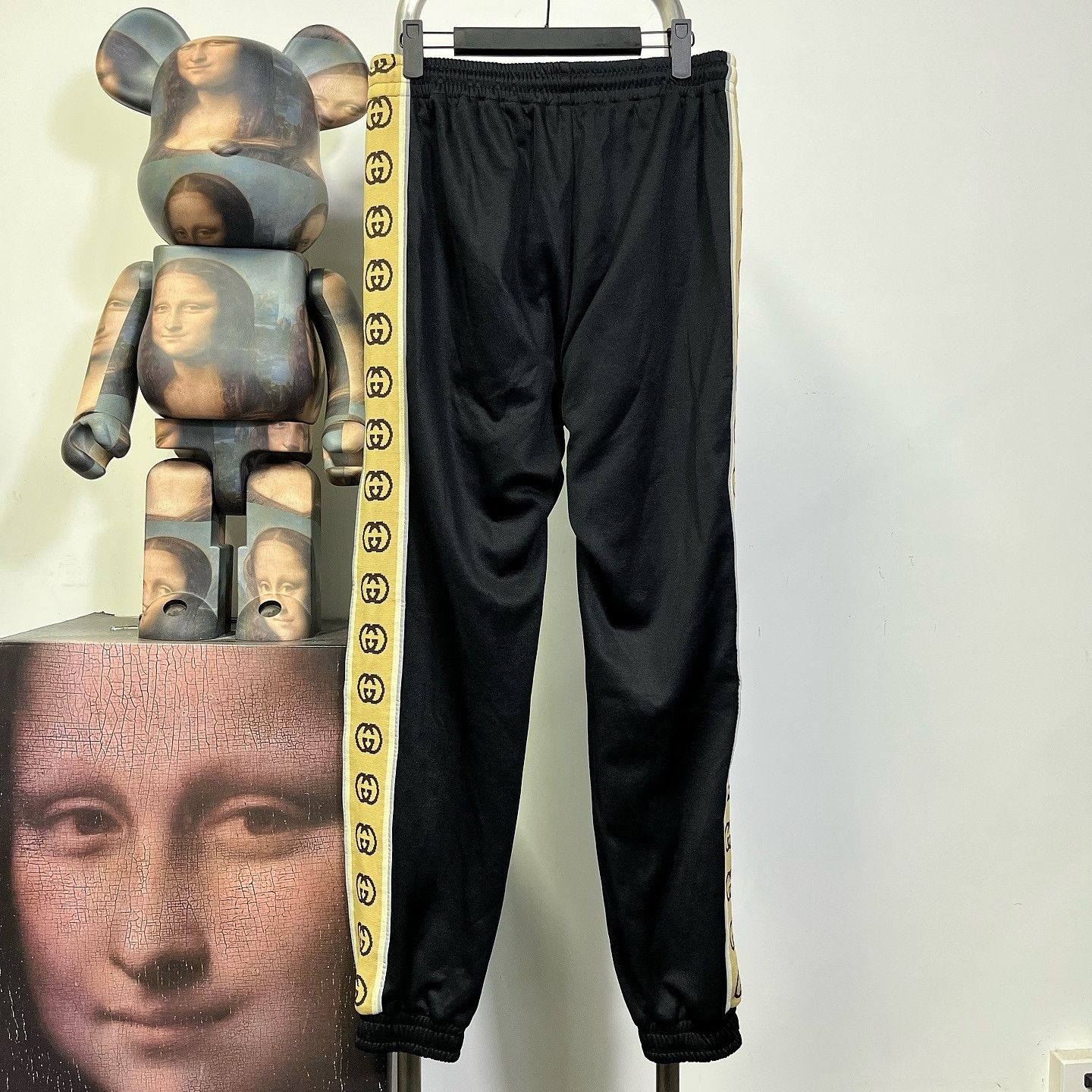 Gucci Gucci Logo Tape Track Pants Size S Size US 30 / EU 46 - 2 Thumbnail
