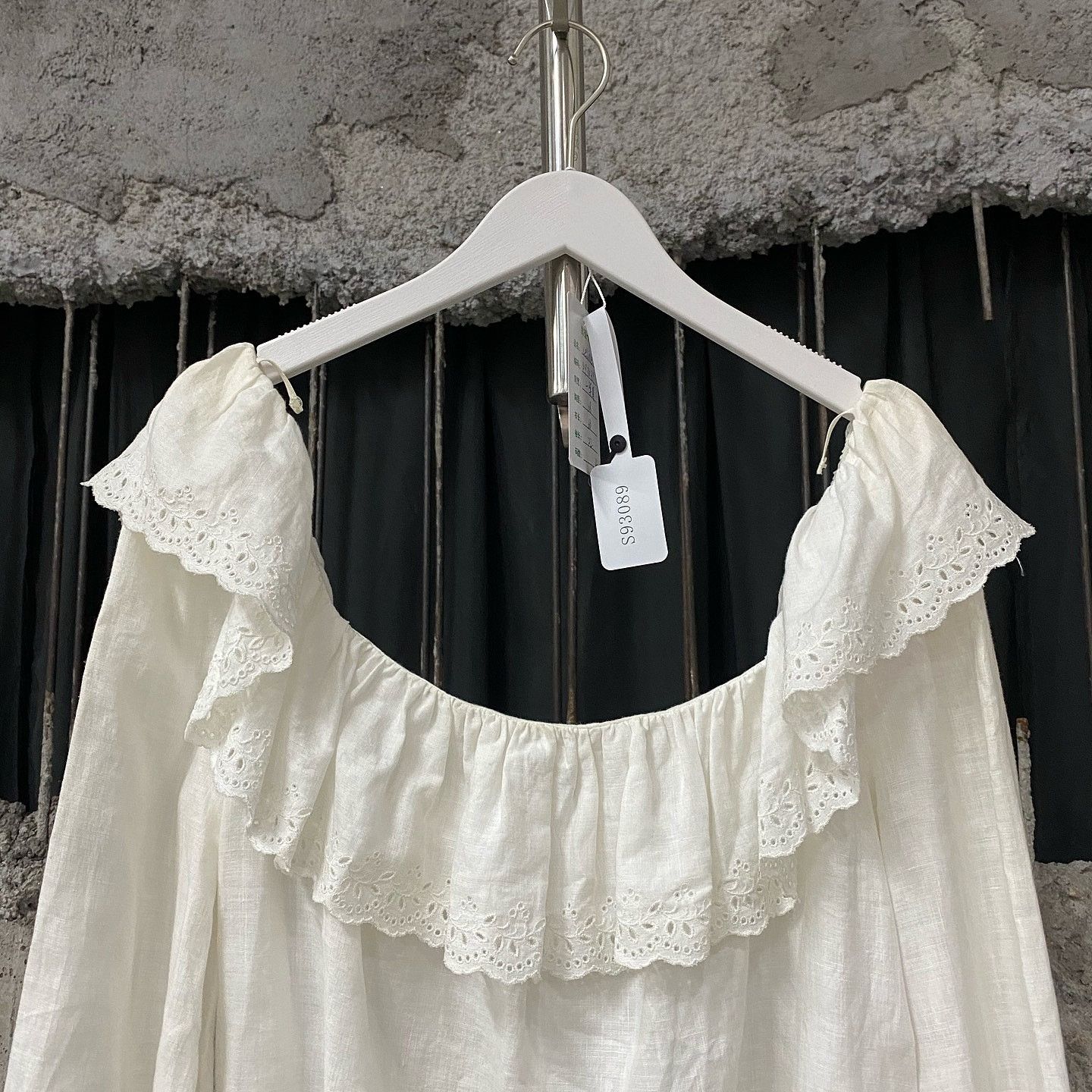 Celine Celine Eyelet Ruffle Blouse Size 36 Size XS / US 0-2 / IT 36-38 - 5 Thumbnail