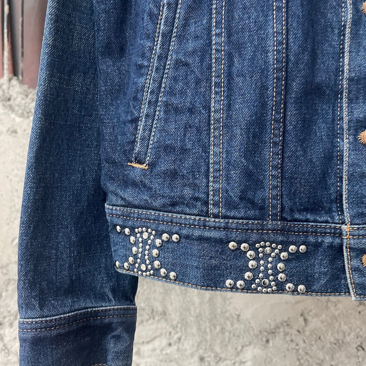 Celine Celine Studded Triomphe Denim Jacket Size M Size M / US 6-8 / IT 42-44 - 8 Thumbnail