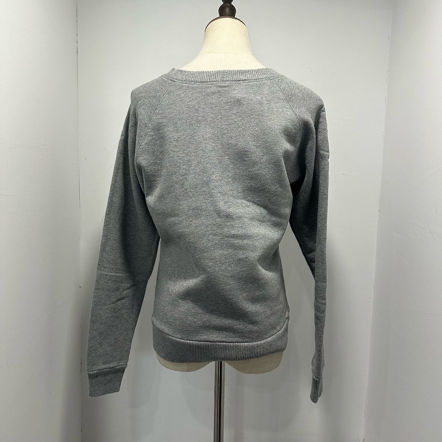 Celine Celine Triomphe Logo Sweatshirt Size XS Size XS / US 0-2 / IT 36-38 - 2 Thumbnail