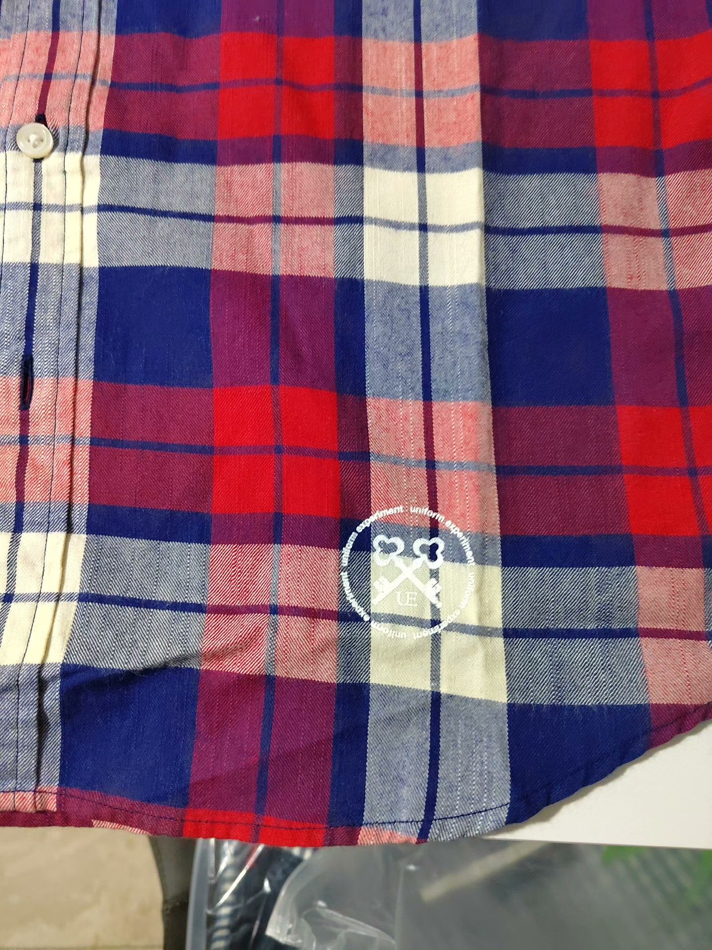 uniform experiment uniform experiment classic shirt Size US M / EU 48-50 / 2 - 5 Thumbnail