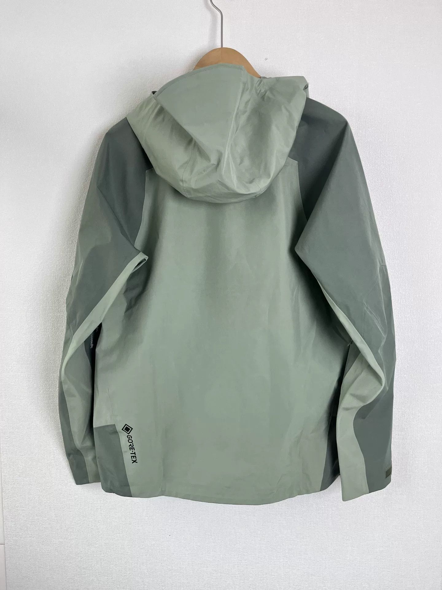 Salomon Salomon OUTLINE GTX 3L Hardshell Jacket Size US S / EU 44-46 / 1 - 2 Thumbnail
