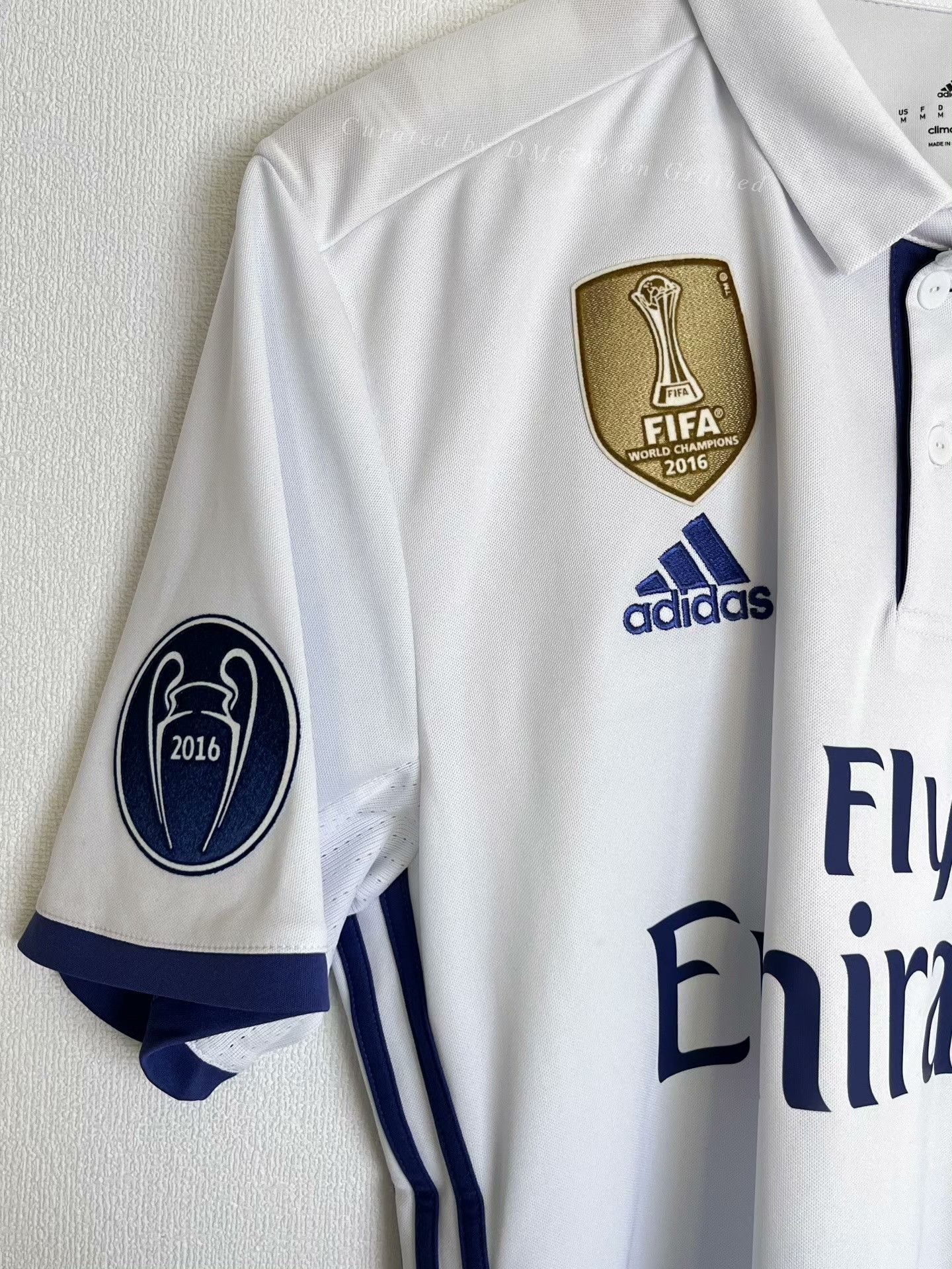 Vintage 16-17 Real Madrid UCL Final Home Jersey Size US M / EU 48-50 / 2 - 4 Thumbnail