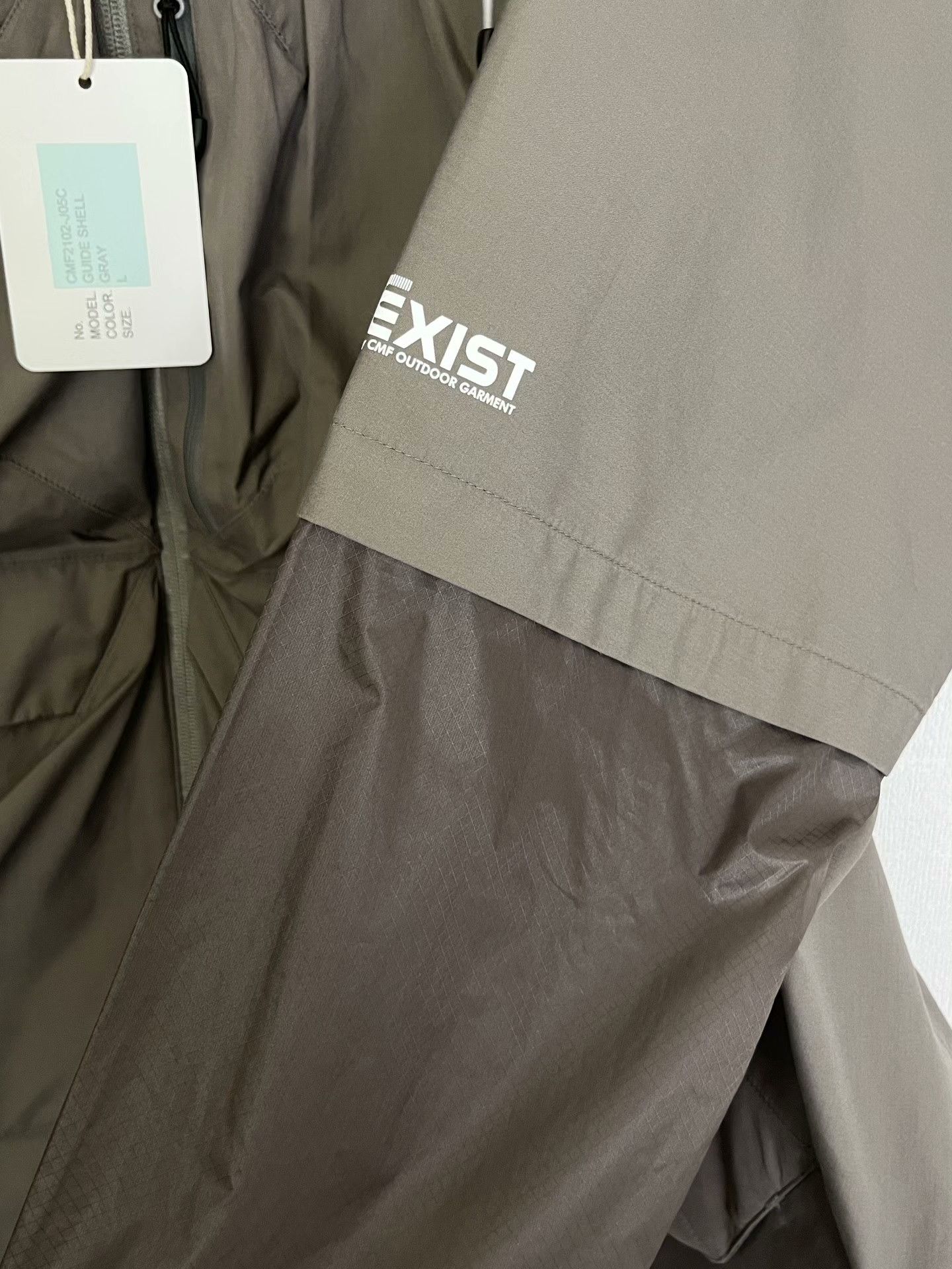 CMF Outdoor Garment Comfy Outdoor CMF J05C Multi-Pocket Hardshell Jacket Size US L / EU 52-54 / 3 - 5 Thumbnail