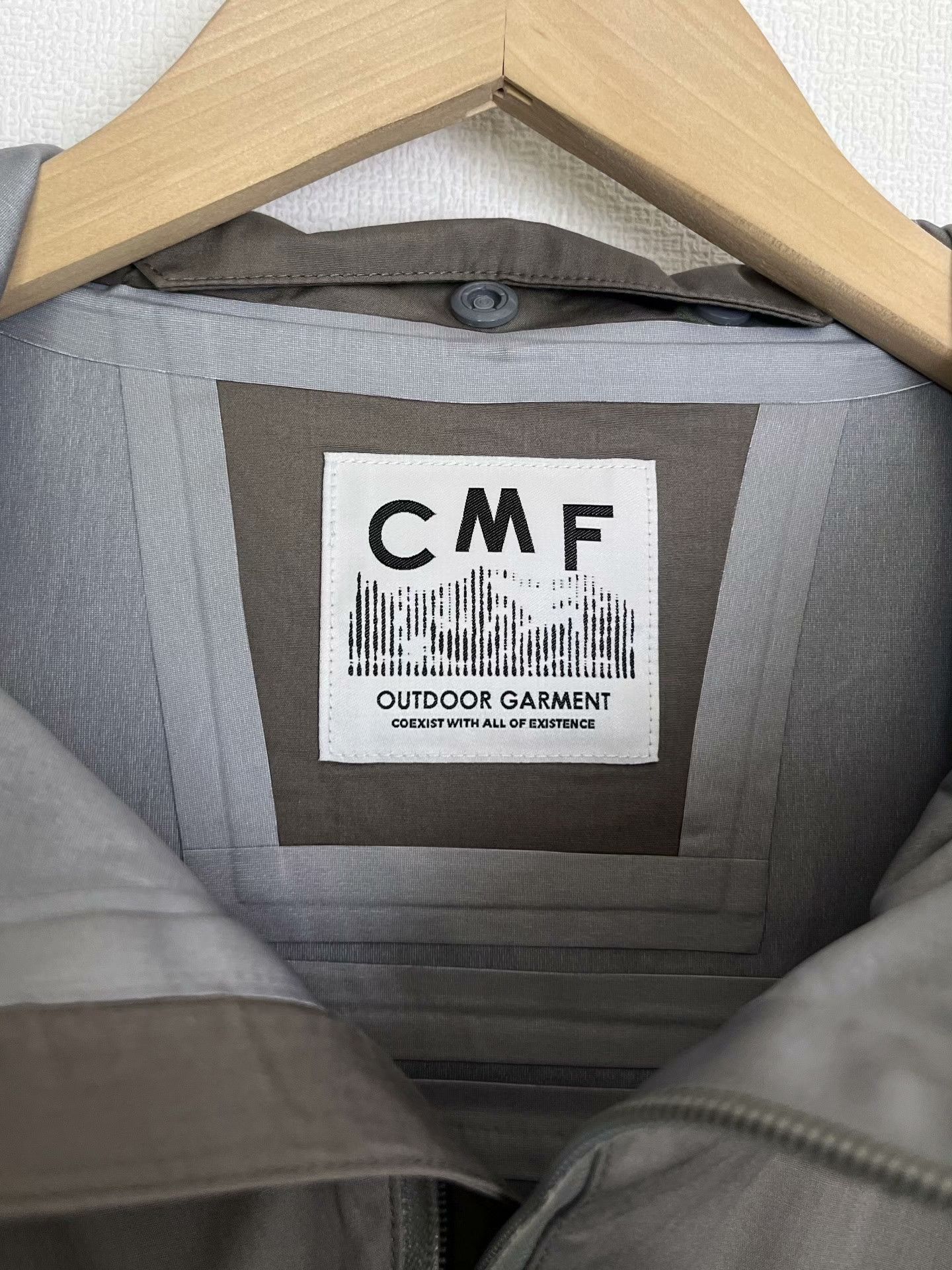 CMF Outdoor Garment Comfy Outdoor CMF J05C Multi-Pocket Hardshell Jacket Size US L / EU 52-54 / 3 - 4 Thumbnail