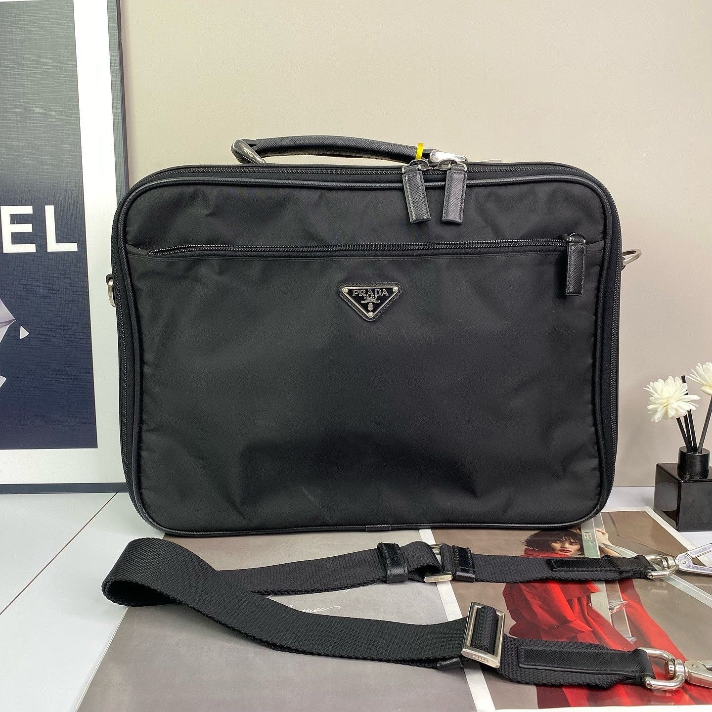 Prada Black Crossbody Messenger Bag Size ONE SIZE - 6 Thumbnail