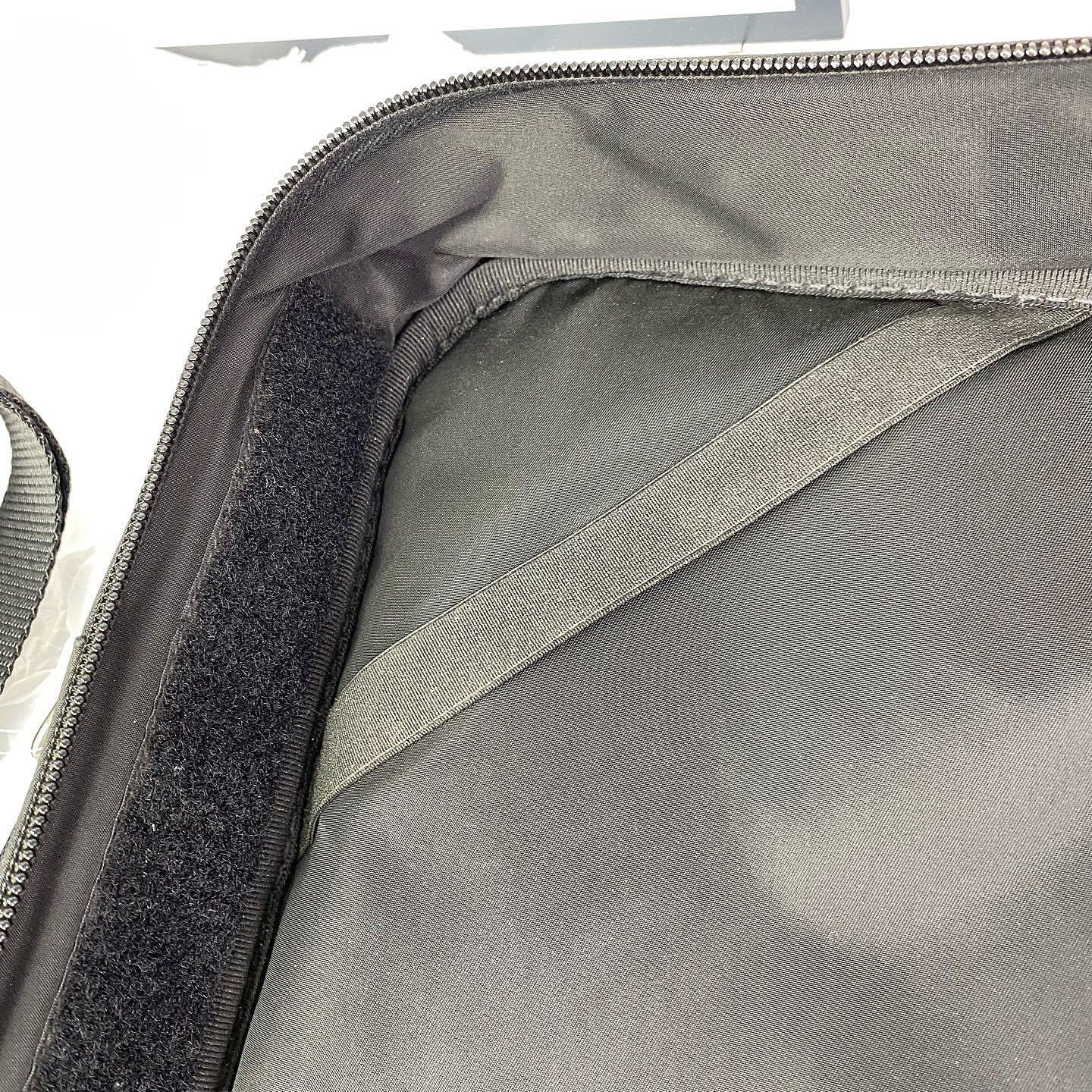Prada Black Crossbody Messenger Bag Size ONE SIZE - 14 Thumbnail
