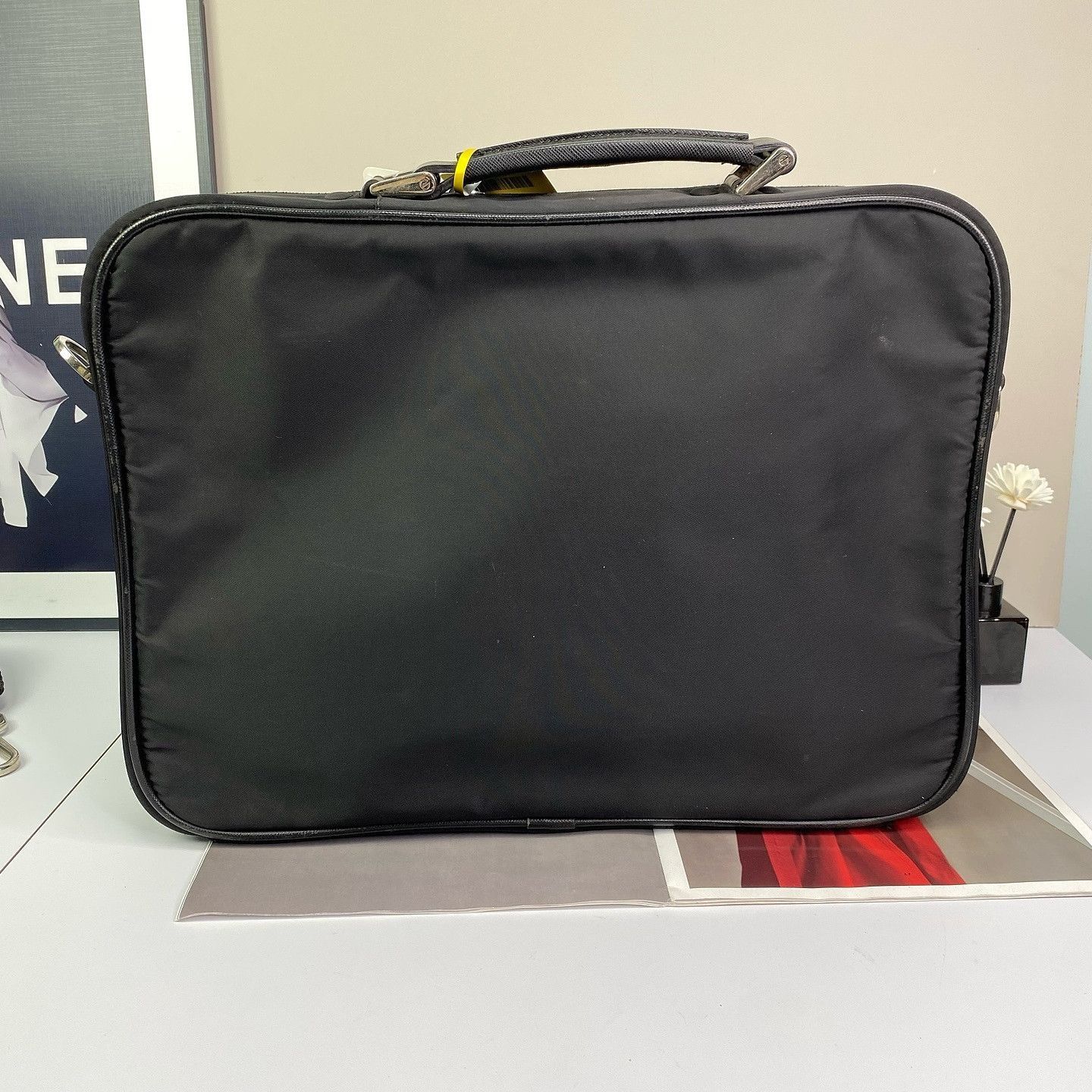 Prada Black Crossbody Messenger Bag Size ONE SIZE - 3 Thumbnail