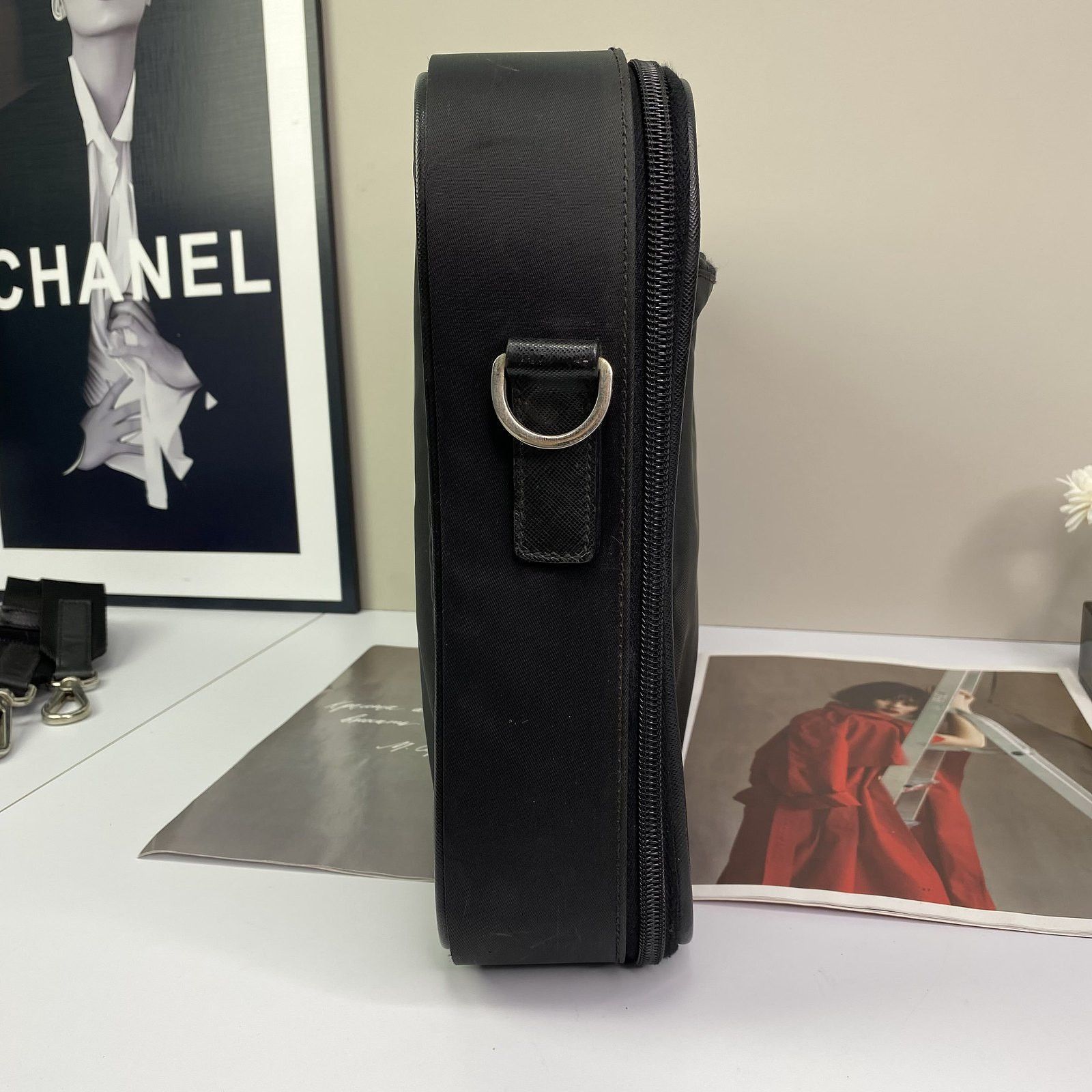 Prada Black Crossbody Messenger Bag Size ONE SIZE - 7 Thumbnail