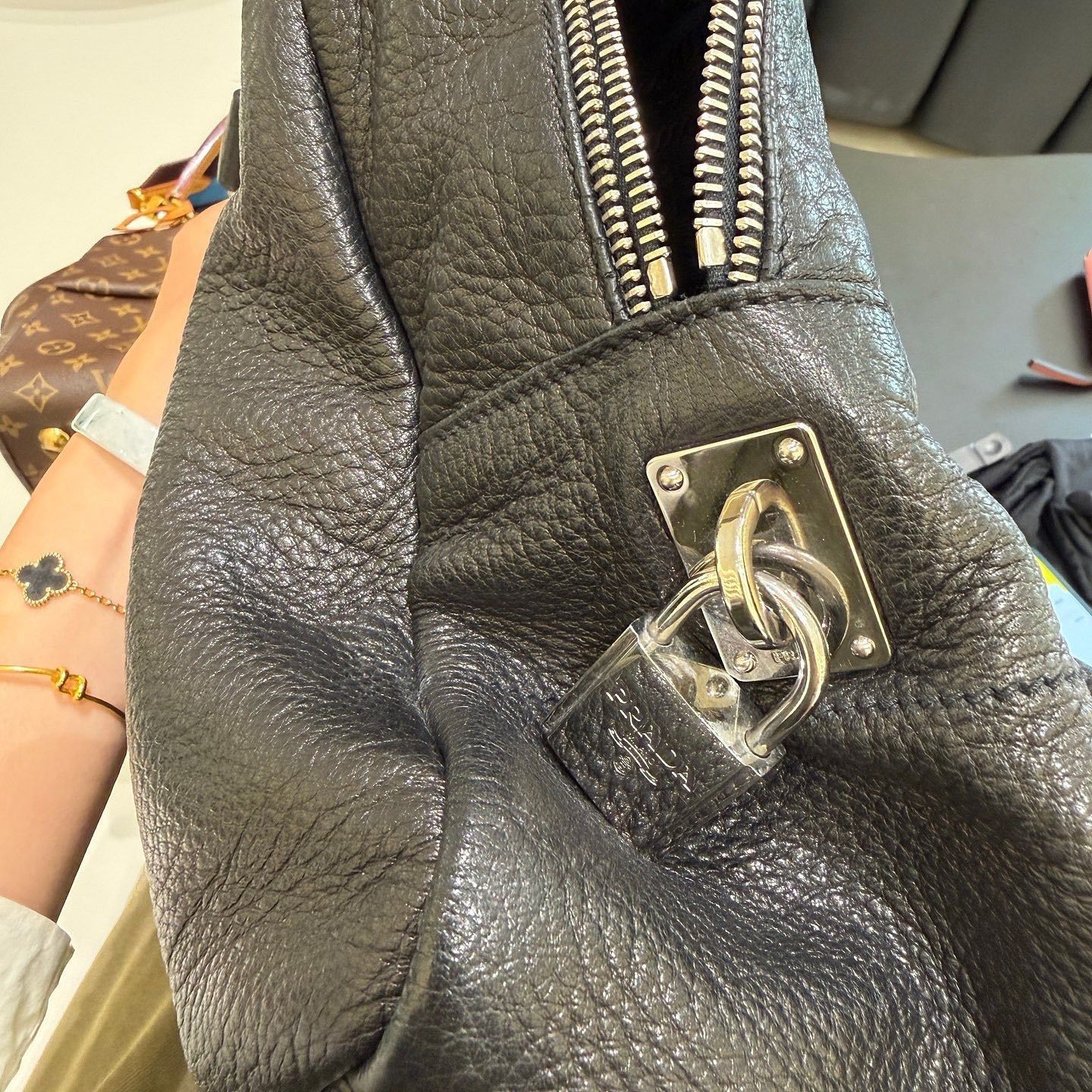 Prada Black Leather Duffle Bag Size ONE SIZE - 18 Thumbnail
