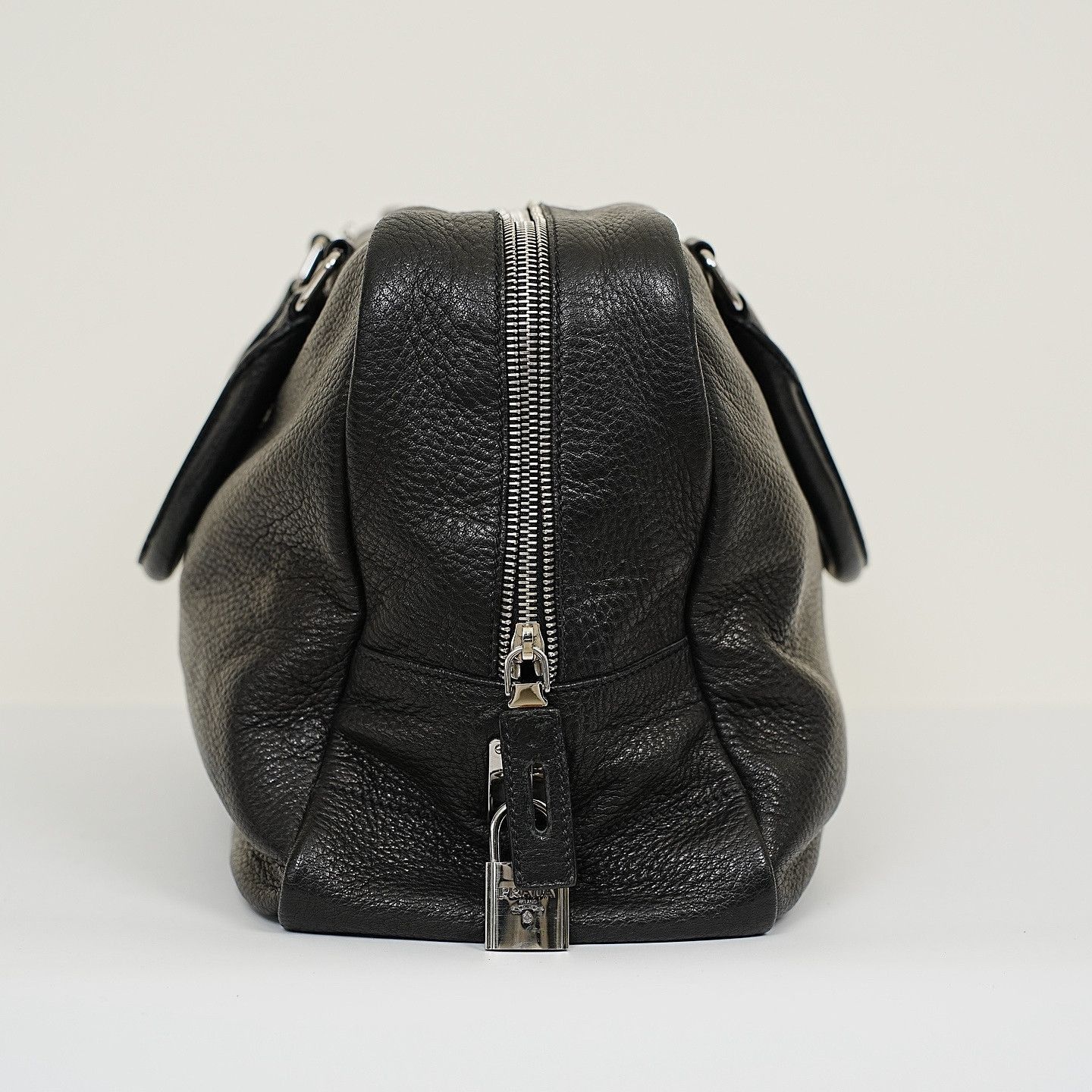 Prada Black Leather Duffle Bag Size ONE SIZE - 8 Thumbnail
