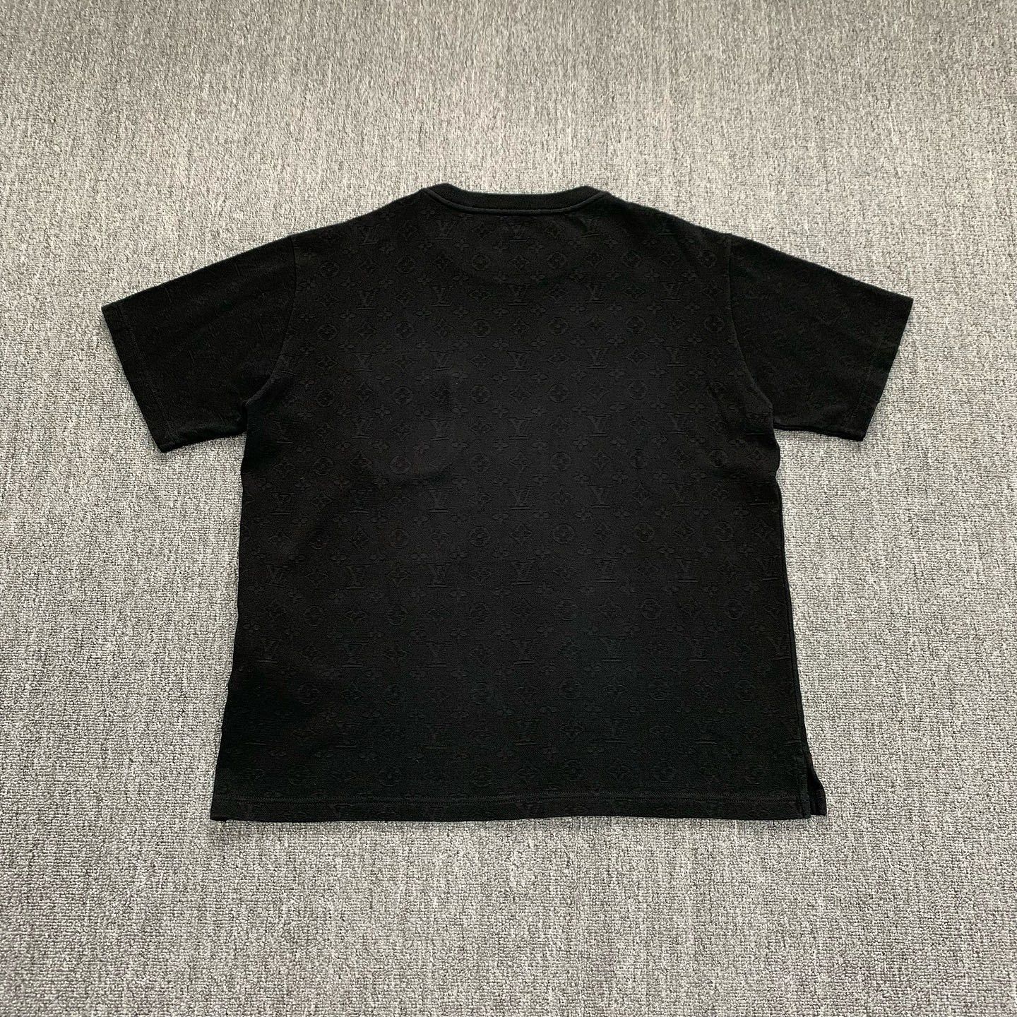 Louis Vuitton Black Patterned Short-Sleeve Shirt with Pocket Size US XL / EU 56 / 4 - 2 Thumbnail