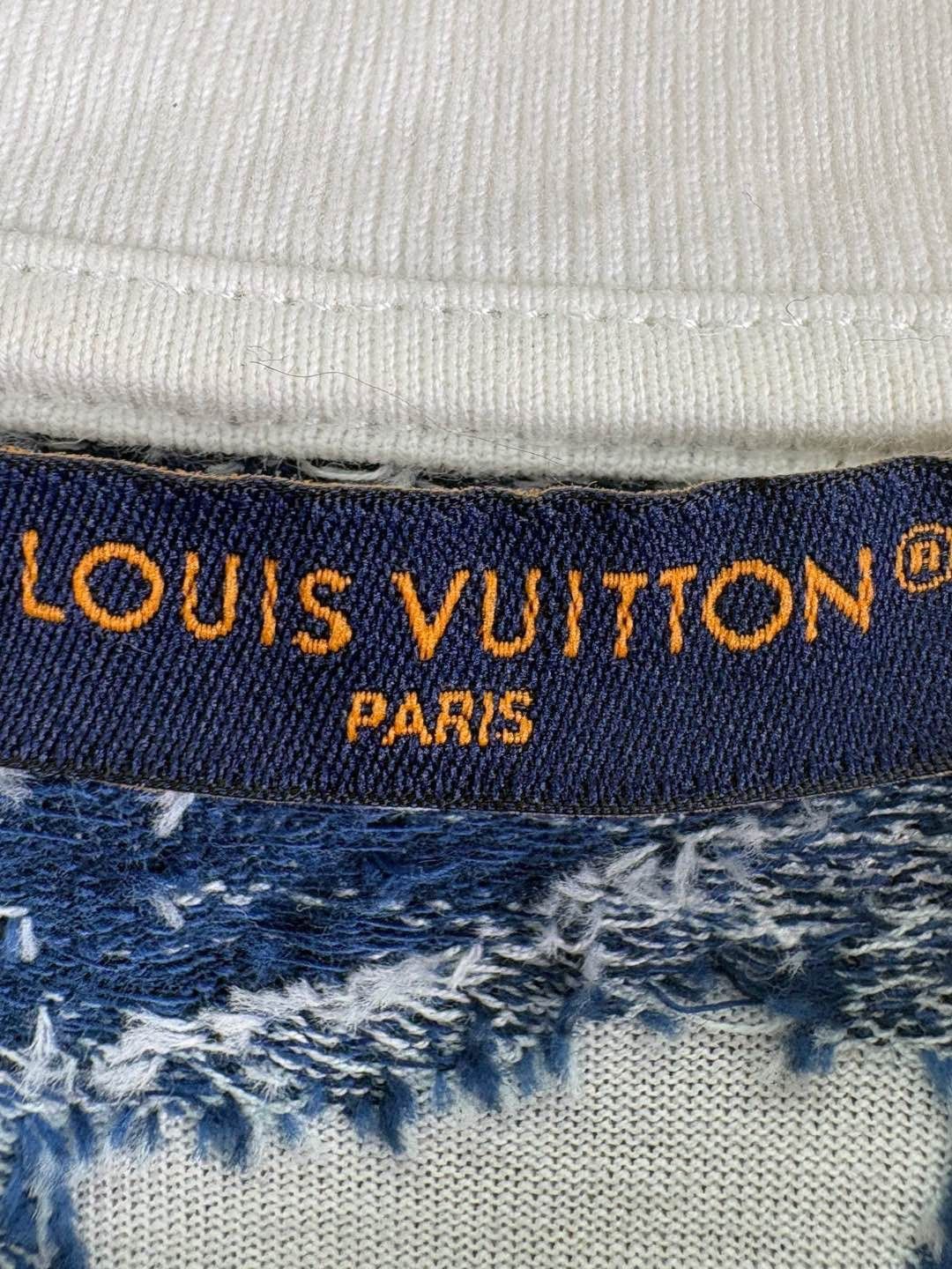 Louis Vuitton Blue XL Short-Sleeve Patterned T-Shirt Size US XL / EU 56 / 4 - 3 Thumbnail