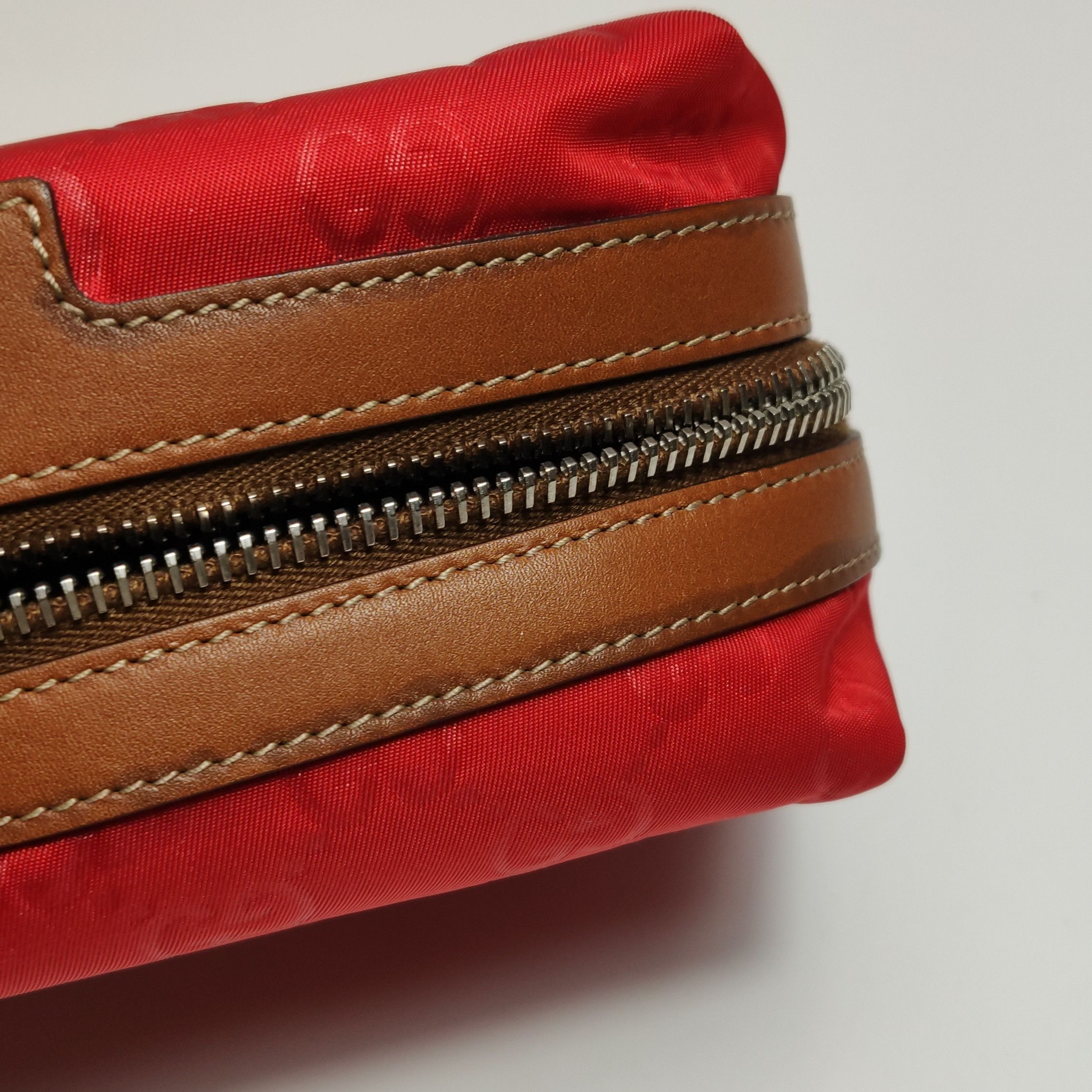 Gucci Gucci Women os Clutches Size ONE SIZE - 14 Thumbnail