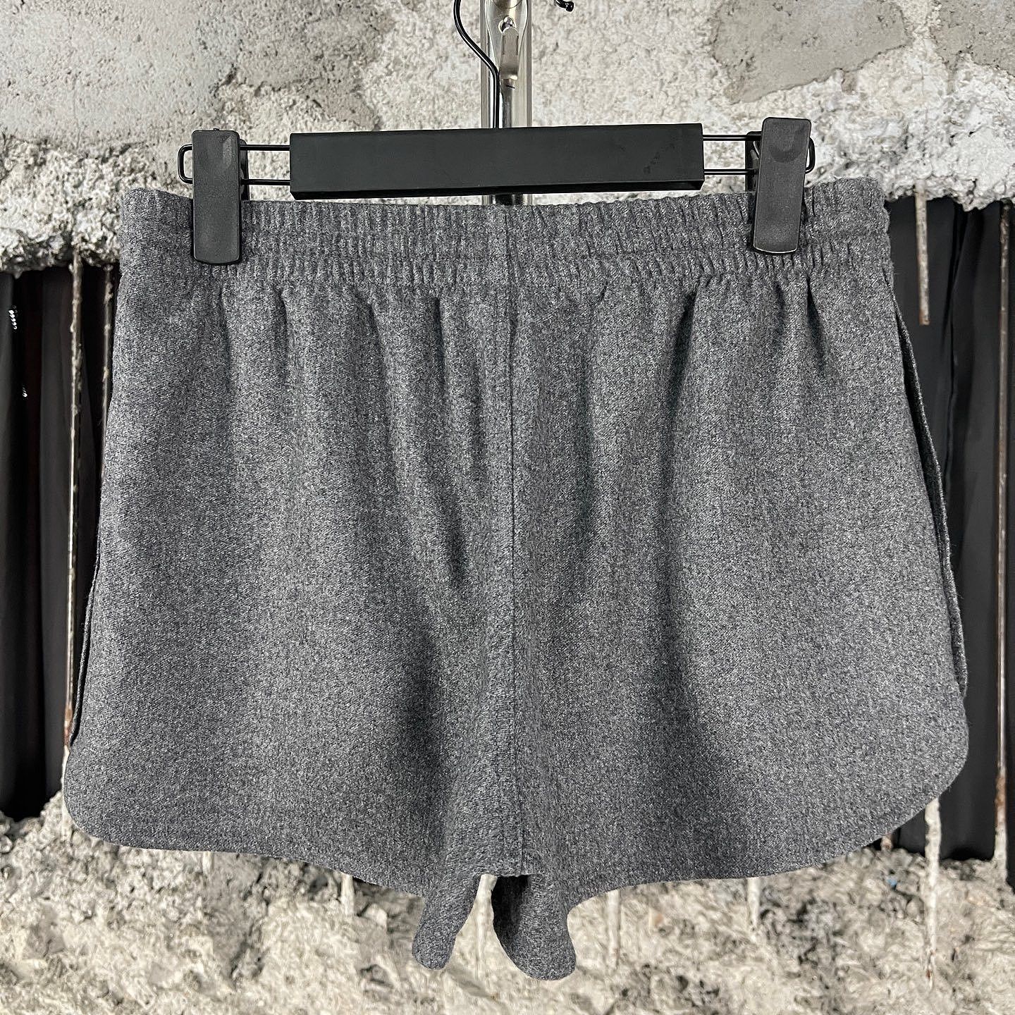 Celine Celine Cashmere Drawstring Shorts Size 34 Size 25" / US 0 / IT 36 - 2 Thumbnail