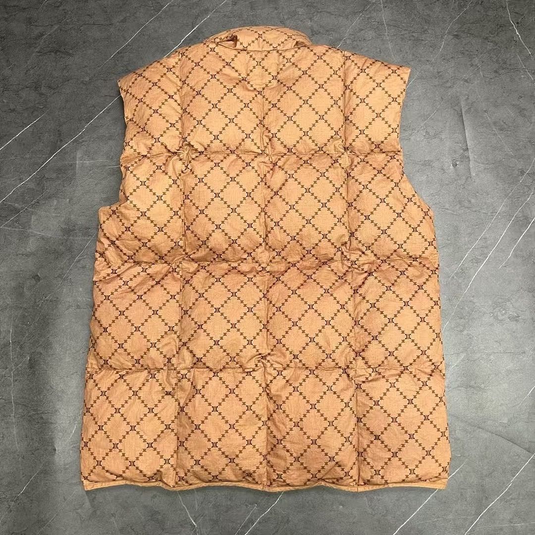 Celine Celine Monogram Quilted Puffer Vest Size L Size US L / EU 52-54 / 3 - 2 Thumbnail