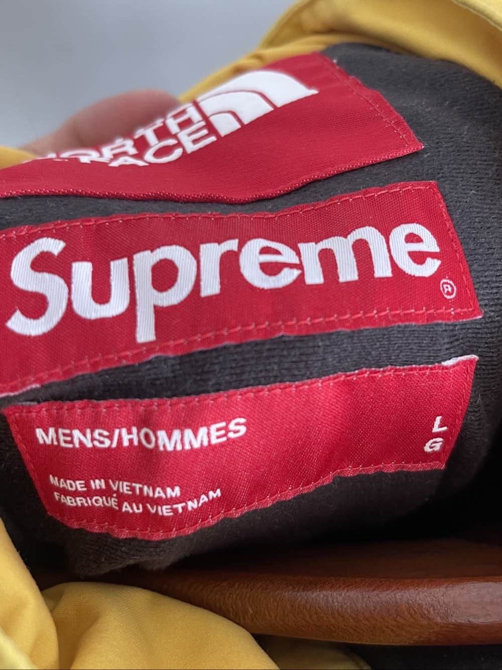 Supreme Supreme x The North Face Statue of Liberty Jacket Size L Size US L / EU 52-54 / 3 - 3 Thumbnail