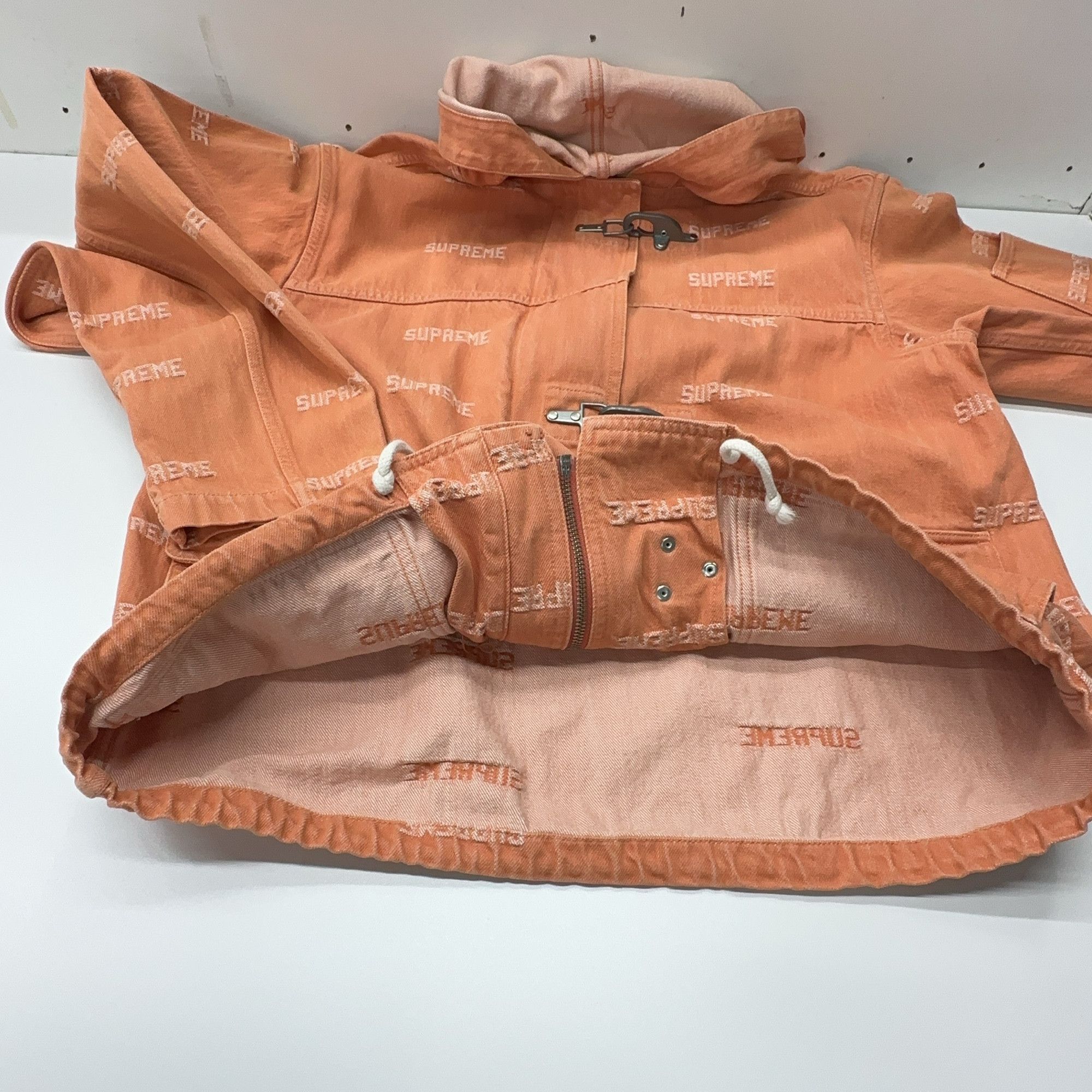 Supreme Supreme Logo Denim Turnout Jacket Size M Size US M / EU 48-50 / 2 - 6 Thumbnail