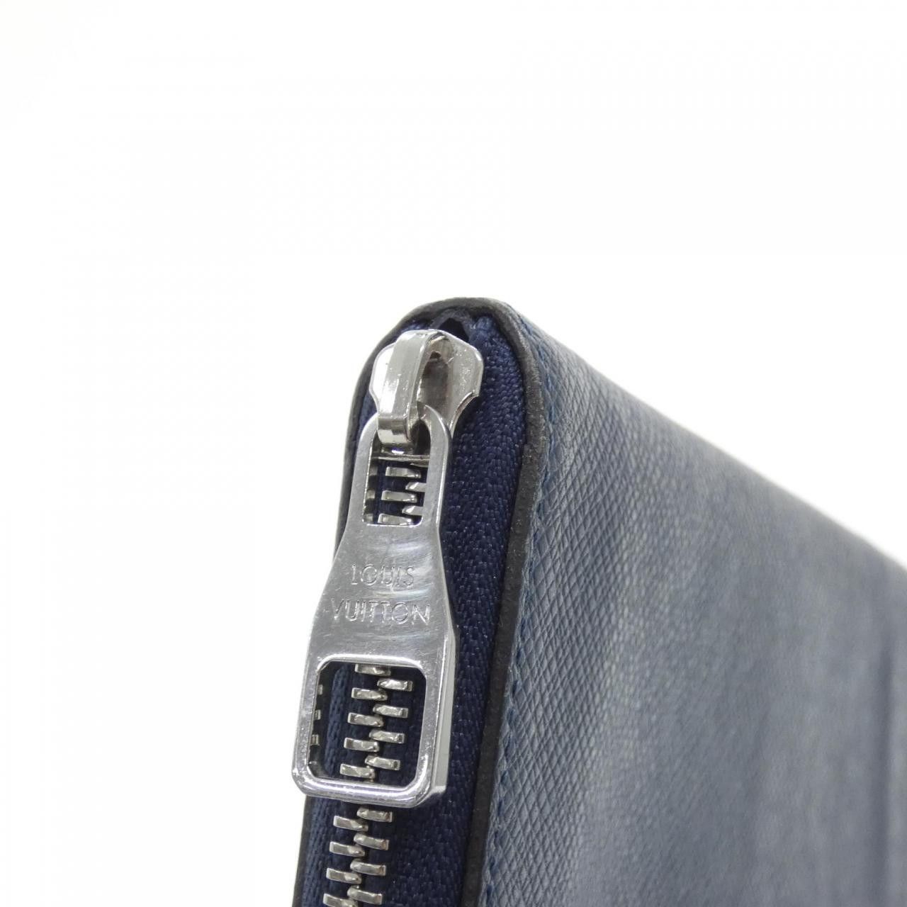 Louis Vuitton Louis Vuitton Louis Vuitton Taiga Long Wallet Leather Long Wallet M30510 DUTY FREE for USA Size ONE SIZE - 4 Thumbnail