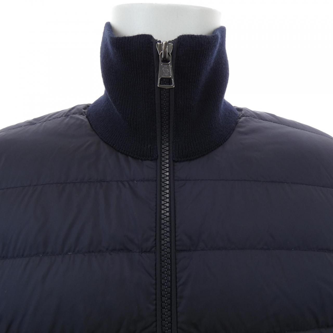 Moncler Moncler Moncler Down Jacket Others Outerwear 20919B50700 DUTY FREE for USA Size ONE SIZE - 7 Thumbnail