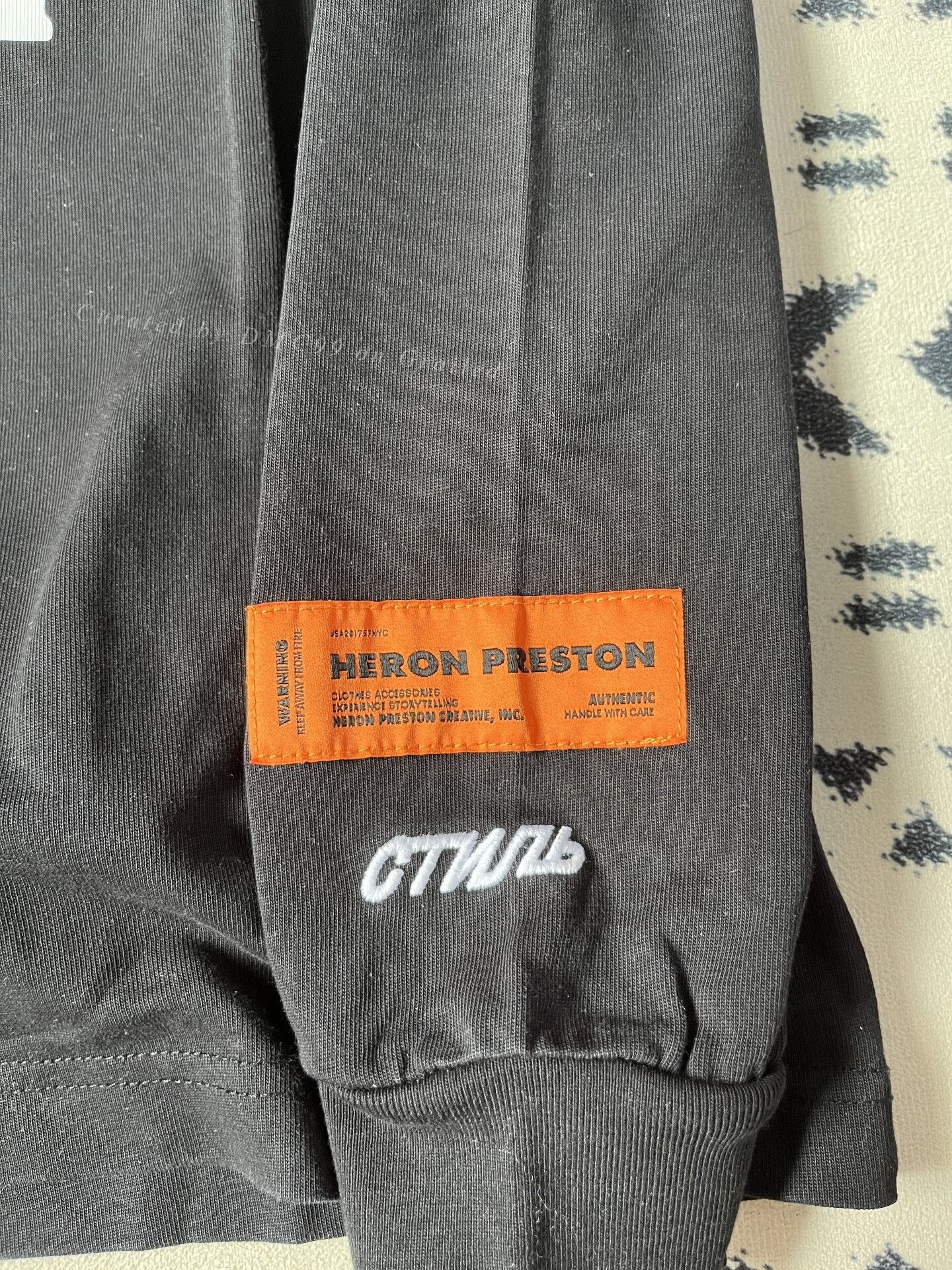 Heron Preston Heron Preston Long Sleeve T-Shirt Size XXS / US 00 / IT 34 - 3 Thumbnail