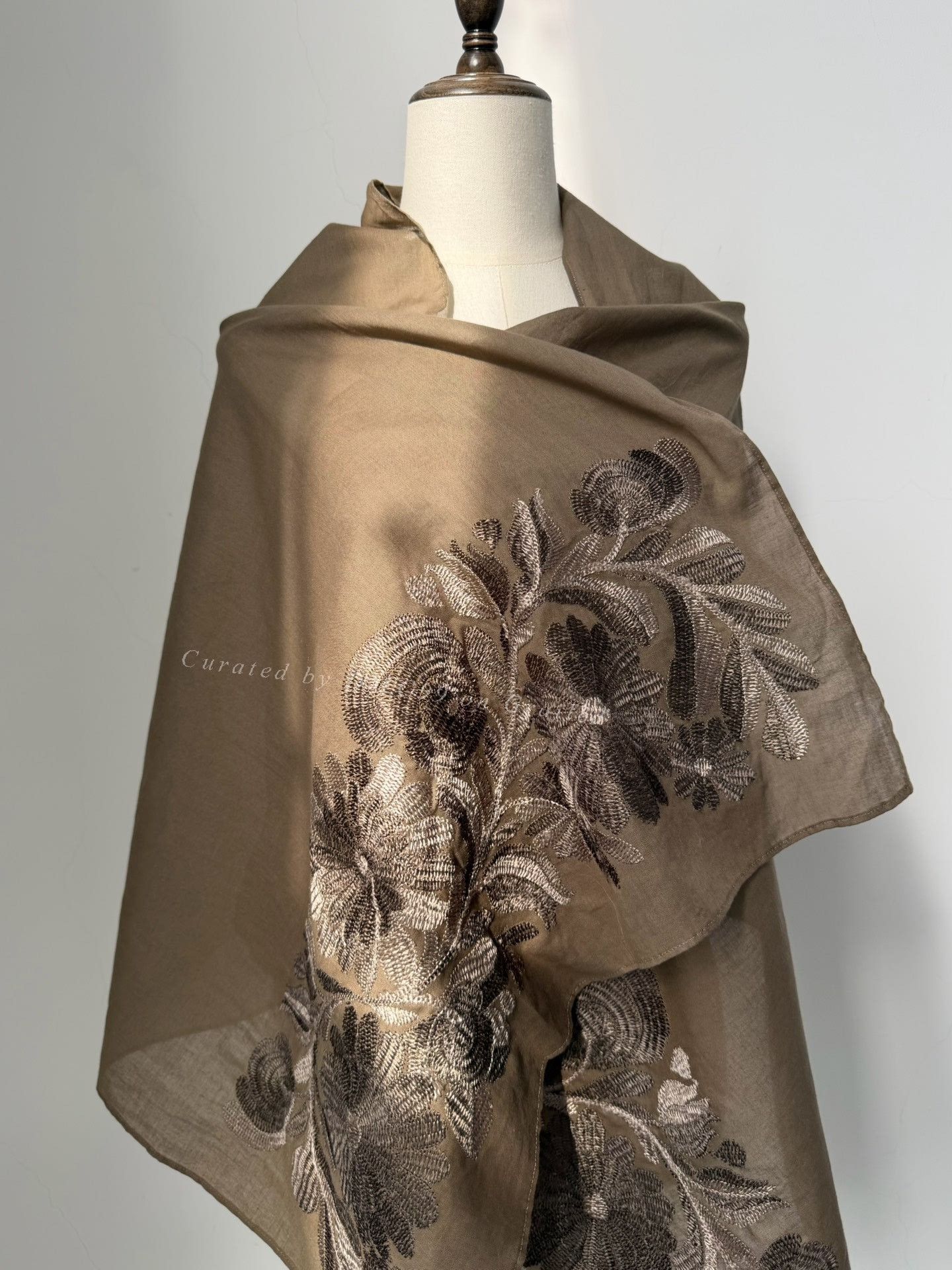 Comme des Garcons Comme des Garçons Tricot Embroidered Shawl Size US M / EU 48-50 / 2 - 3 Thumbnail